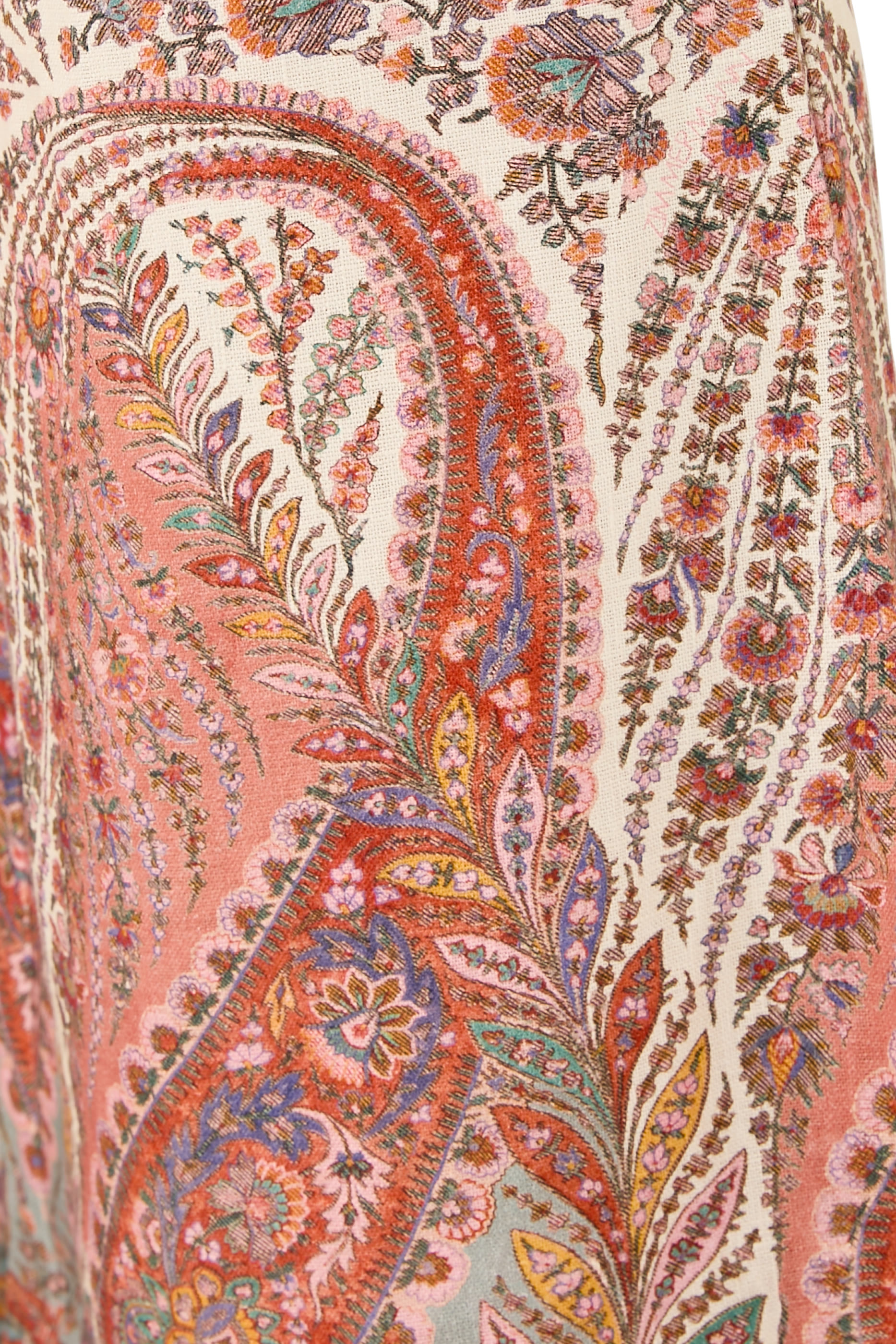 بنطال ريانون بقصة واسعة