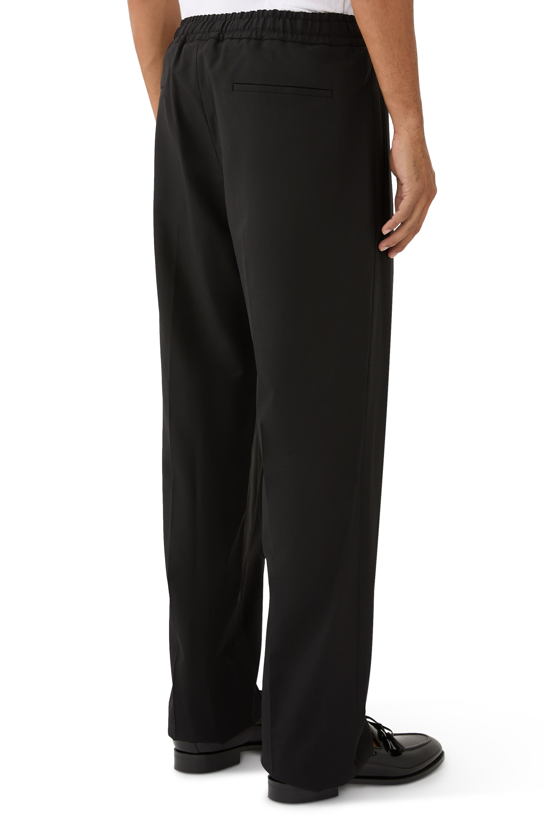 بنطال بقصة ساق مستقيمة