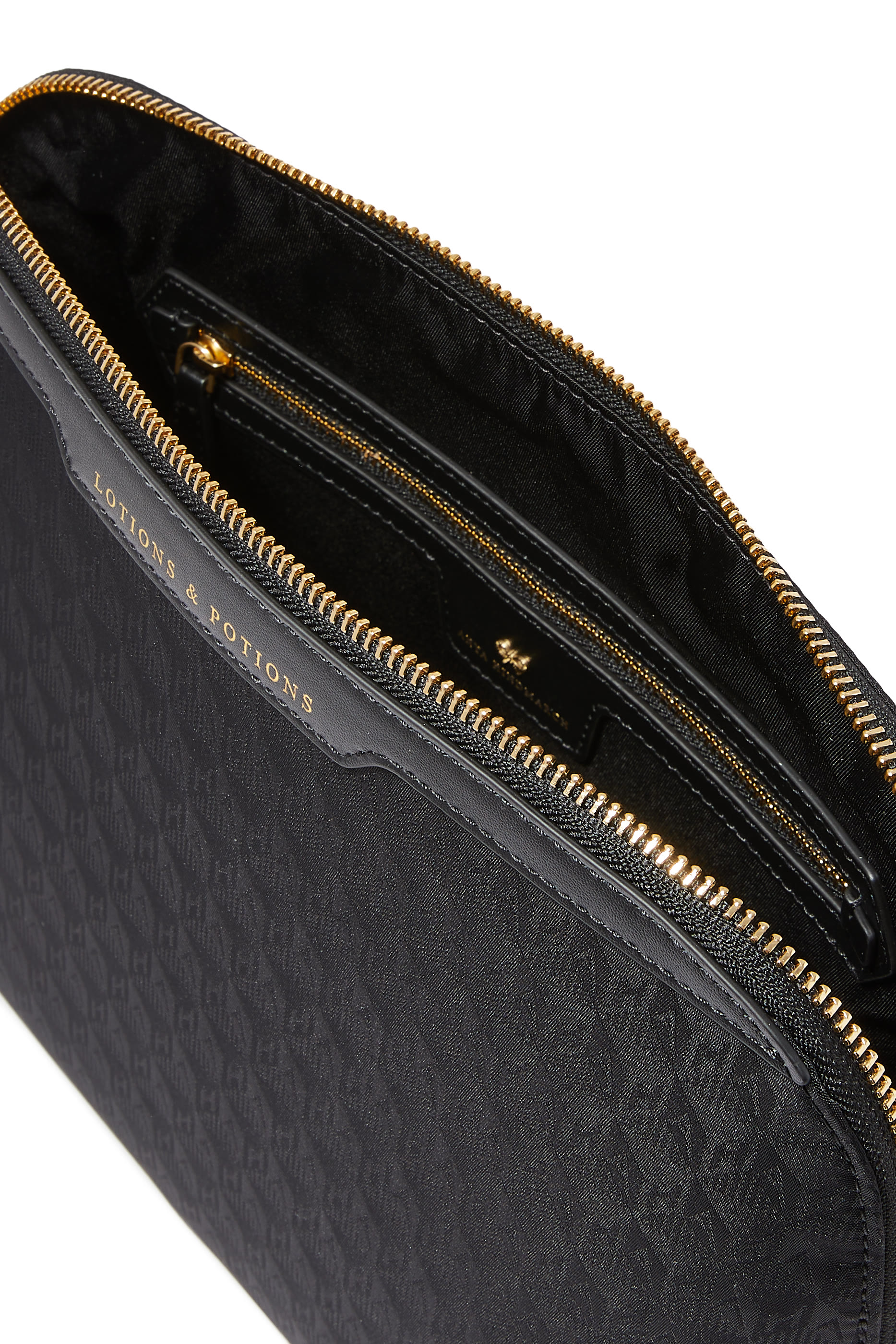 حقيبة لوشنز اند بوشنز صغيرة بشعار الماركة