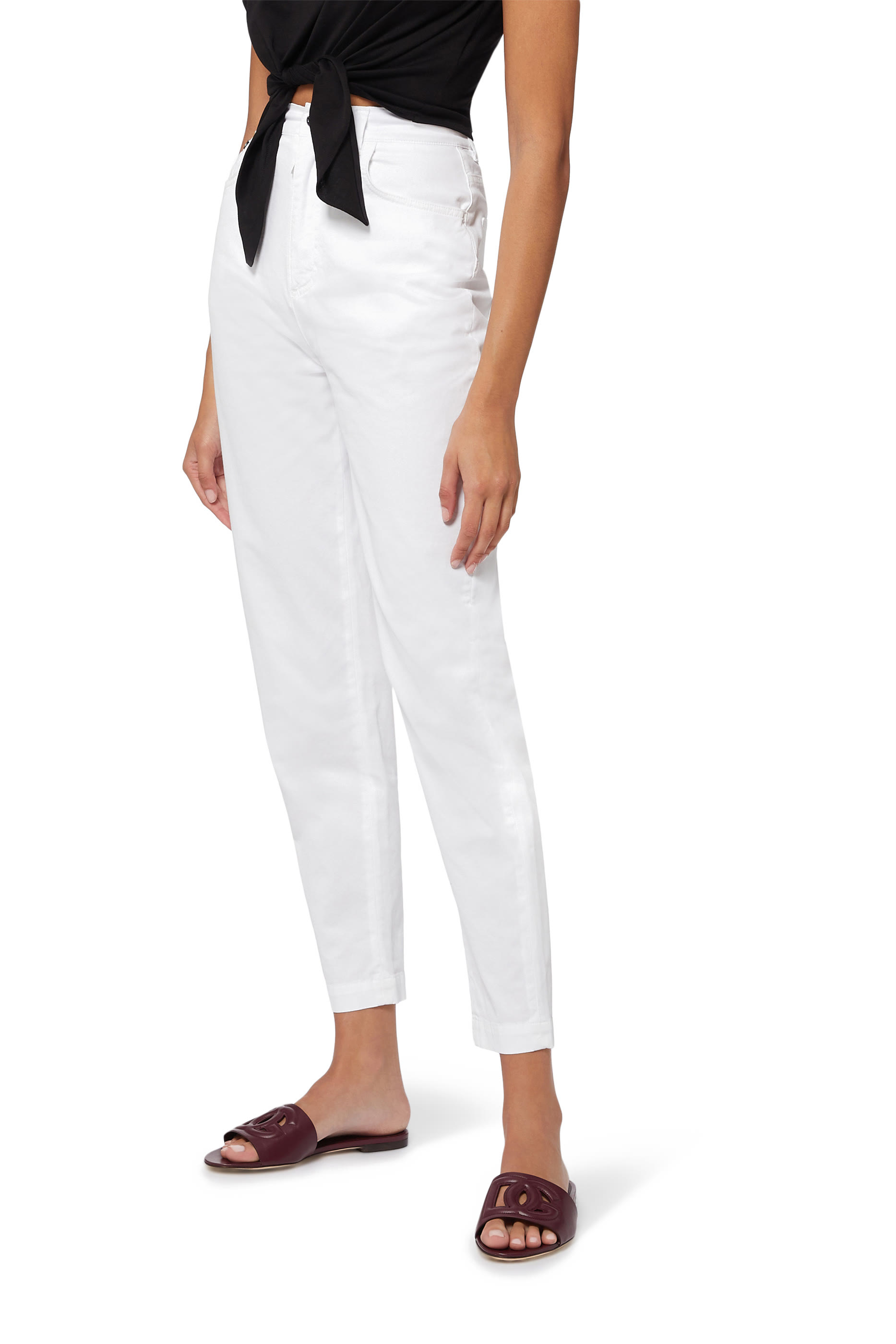 حذاء مفتوح بحرفي شعار الماركة جلد عجل