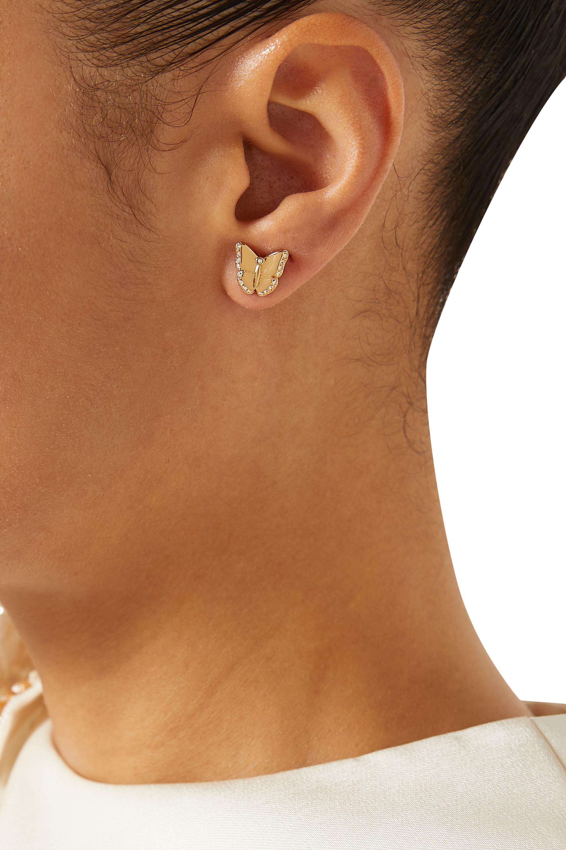 أقراط بتصميم فراشة مرصعة بأحجار بافيه