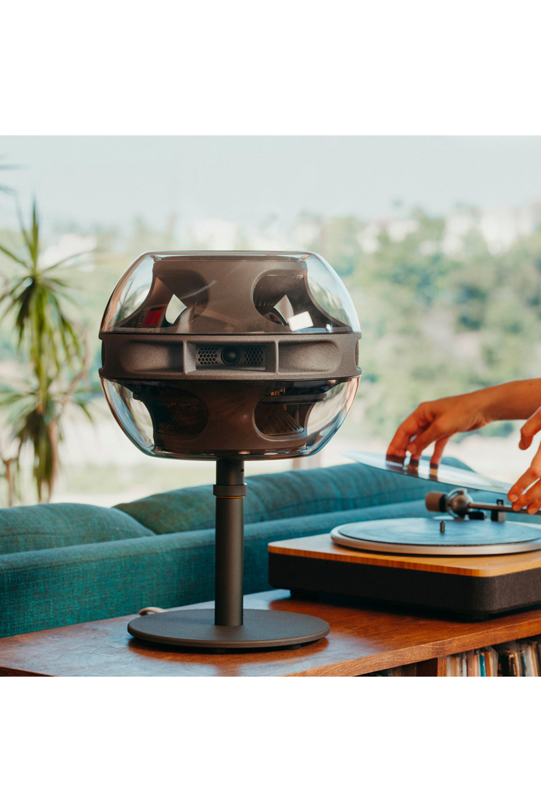 مكبر صوت سيل ألفا لاسلكي مع حامل طاولة