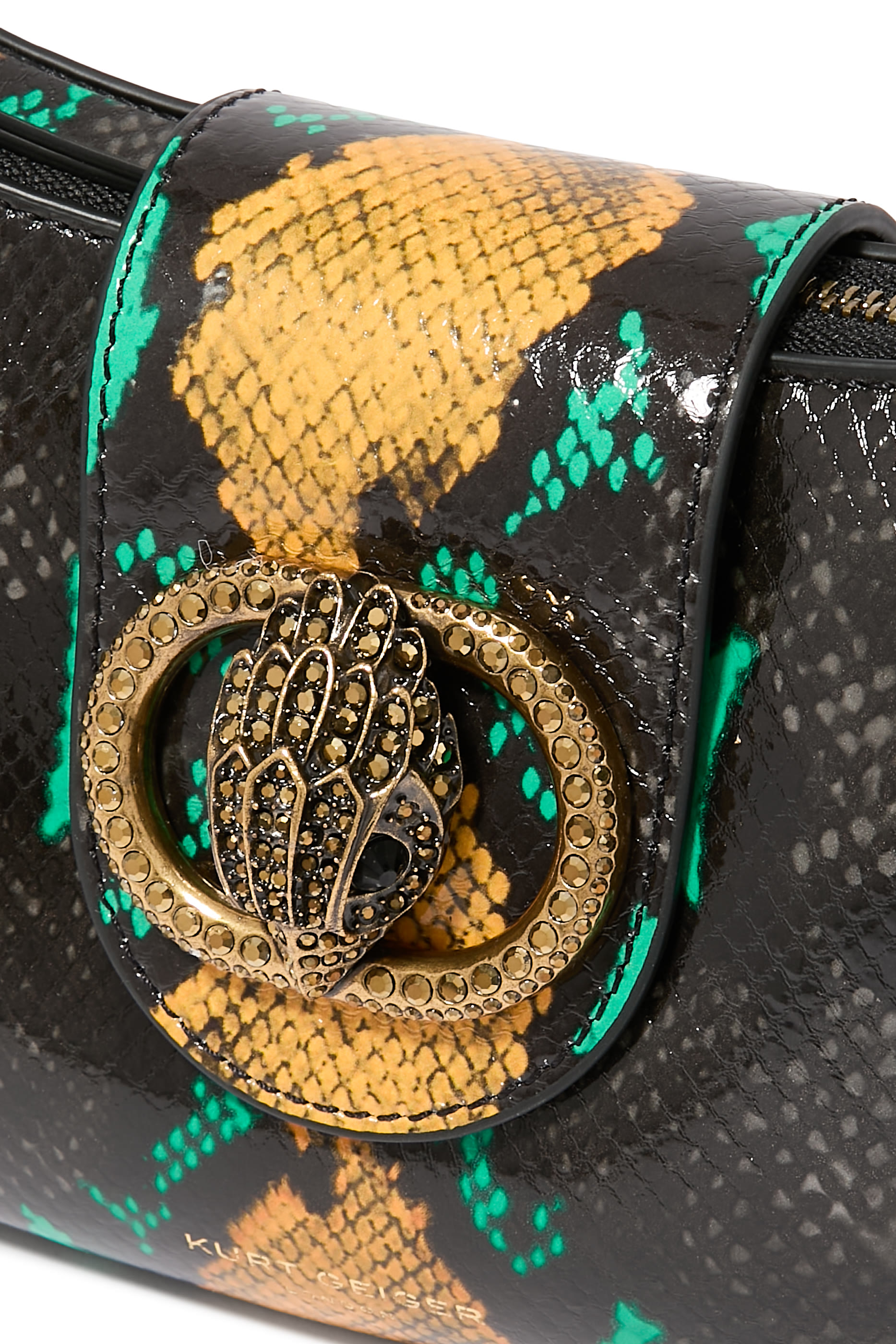 حقيبة هوبو تشيلسي صغيرة