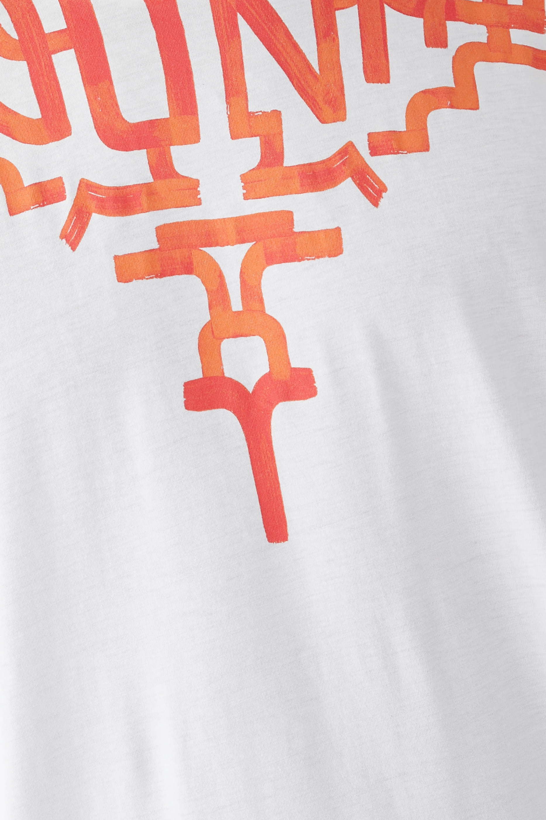 قميص مزين كليا بطبعة أجنحة بتصميم غرافيتي