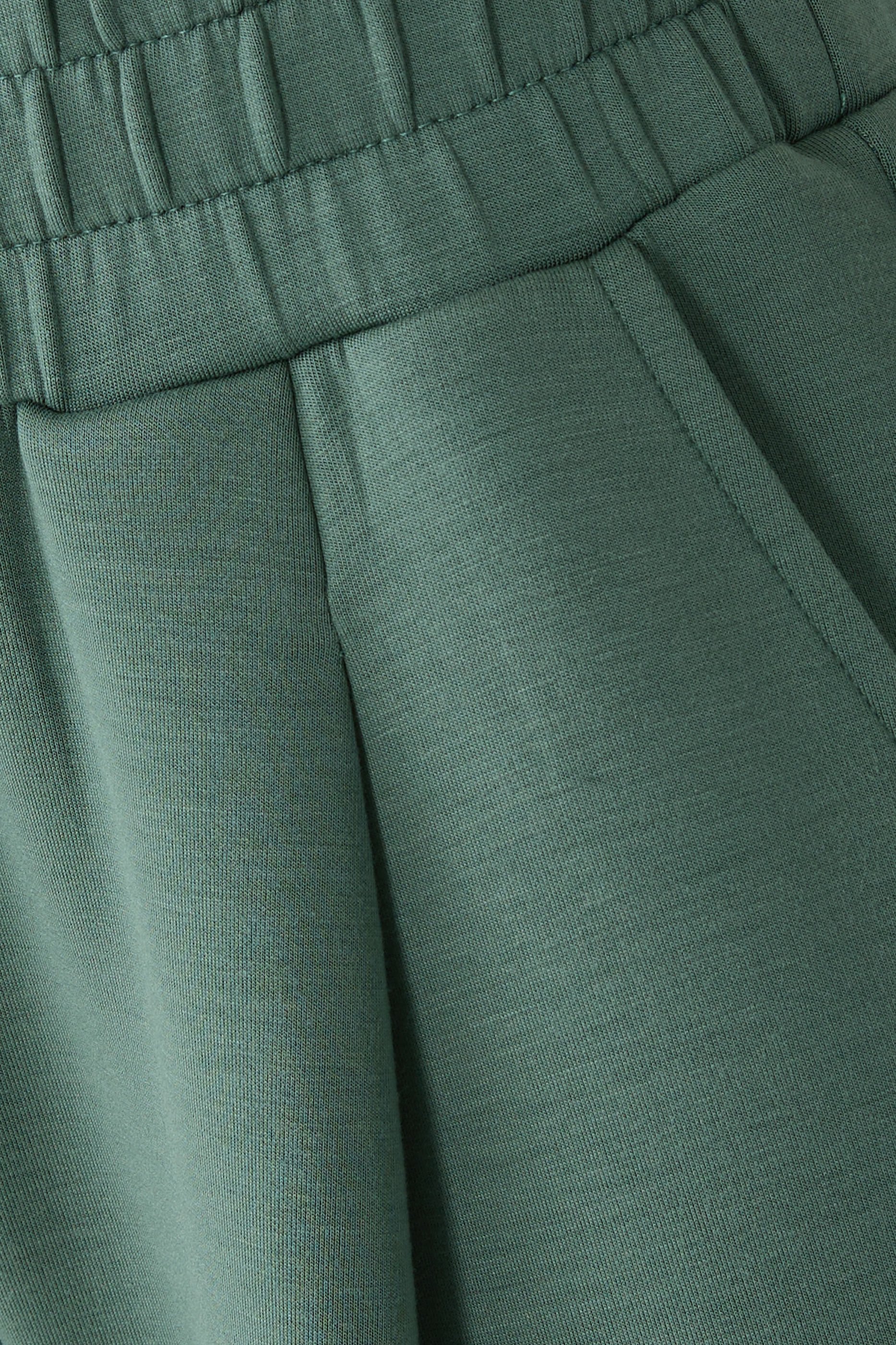 بنطال بقصة ساق واسعة جدا 29.5 بوصة