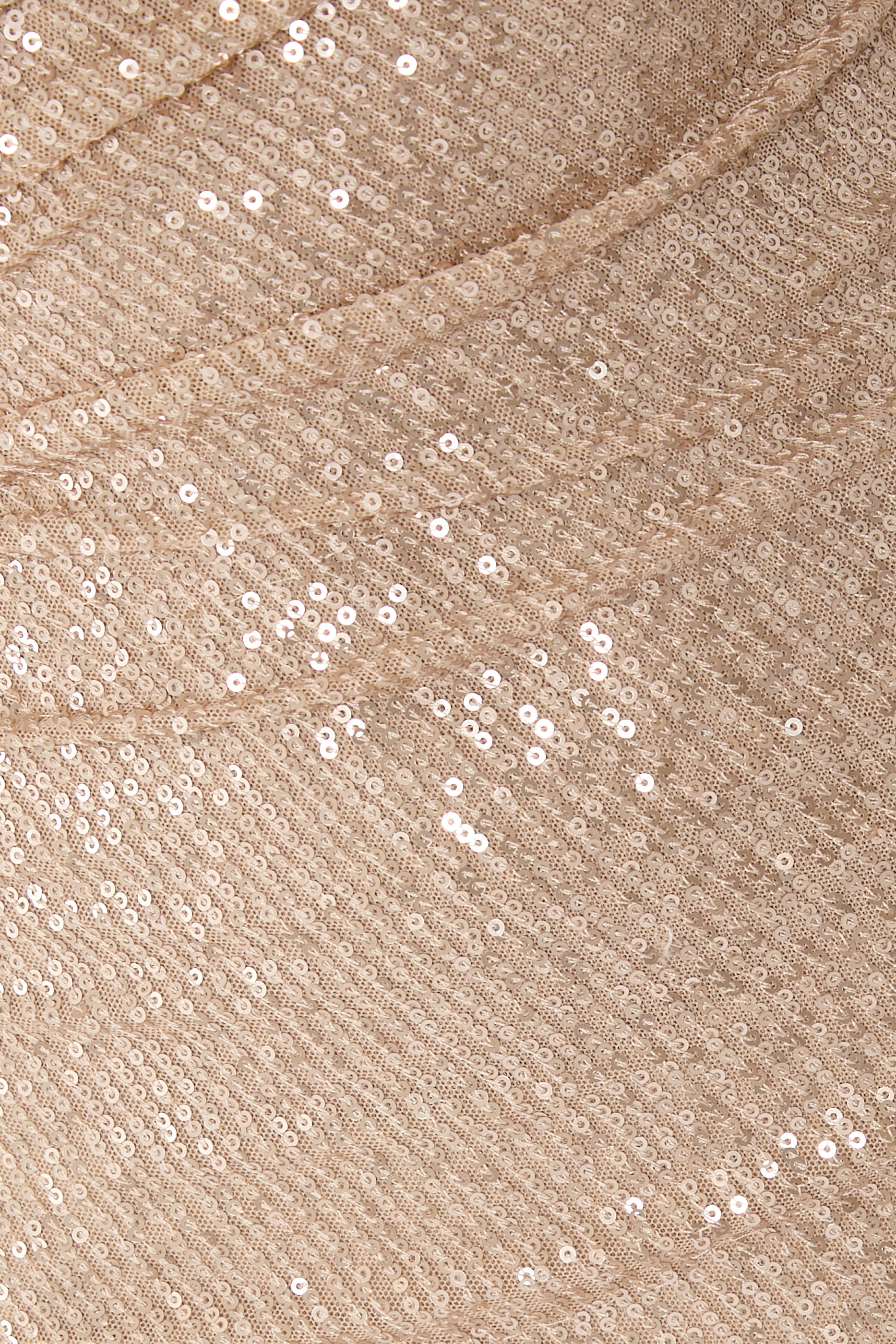 فستان سهرة ماليا بقصة بطول الكاحل وياقة عالية