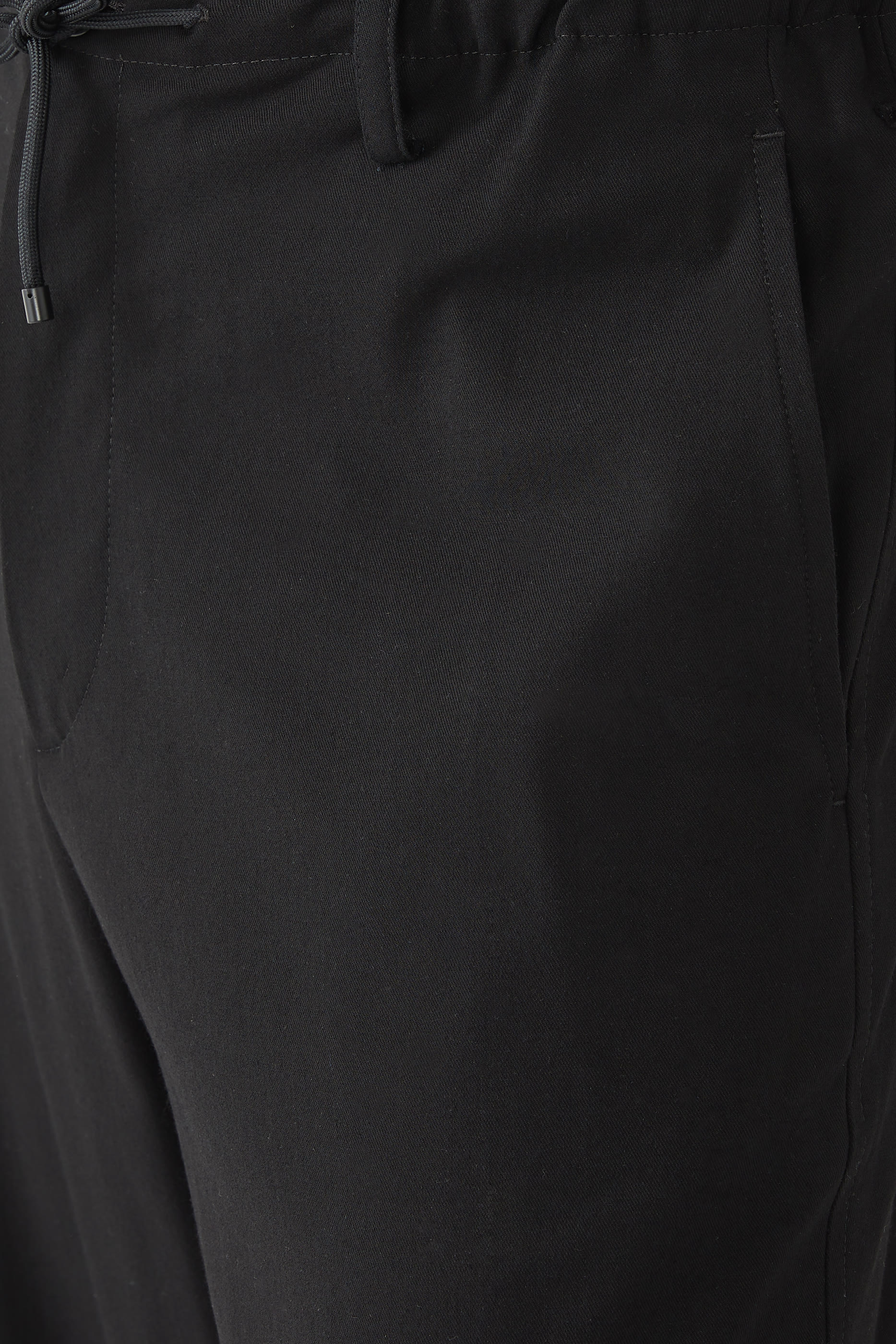 بنطال بقصة مريحة