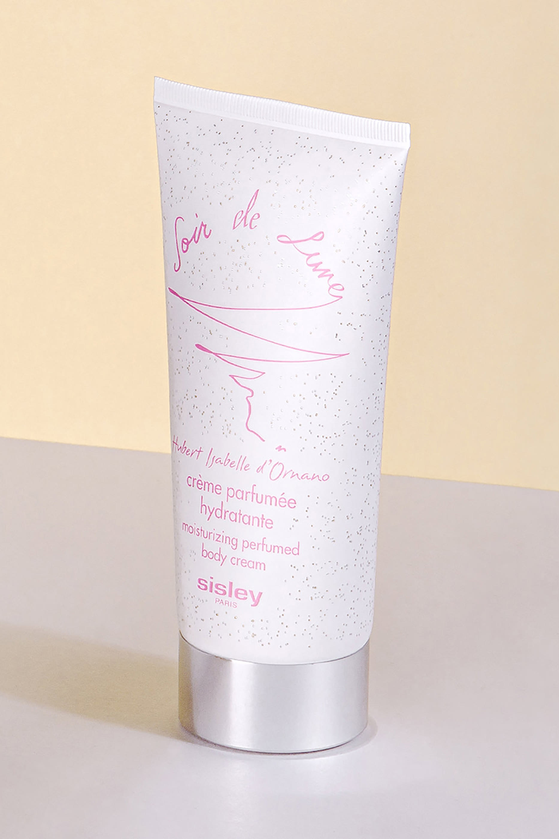 كريم مرطب للجسم بعطر سوار دو لون