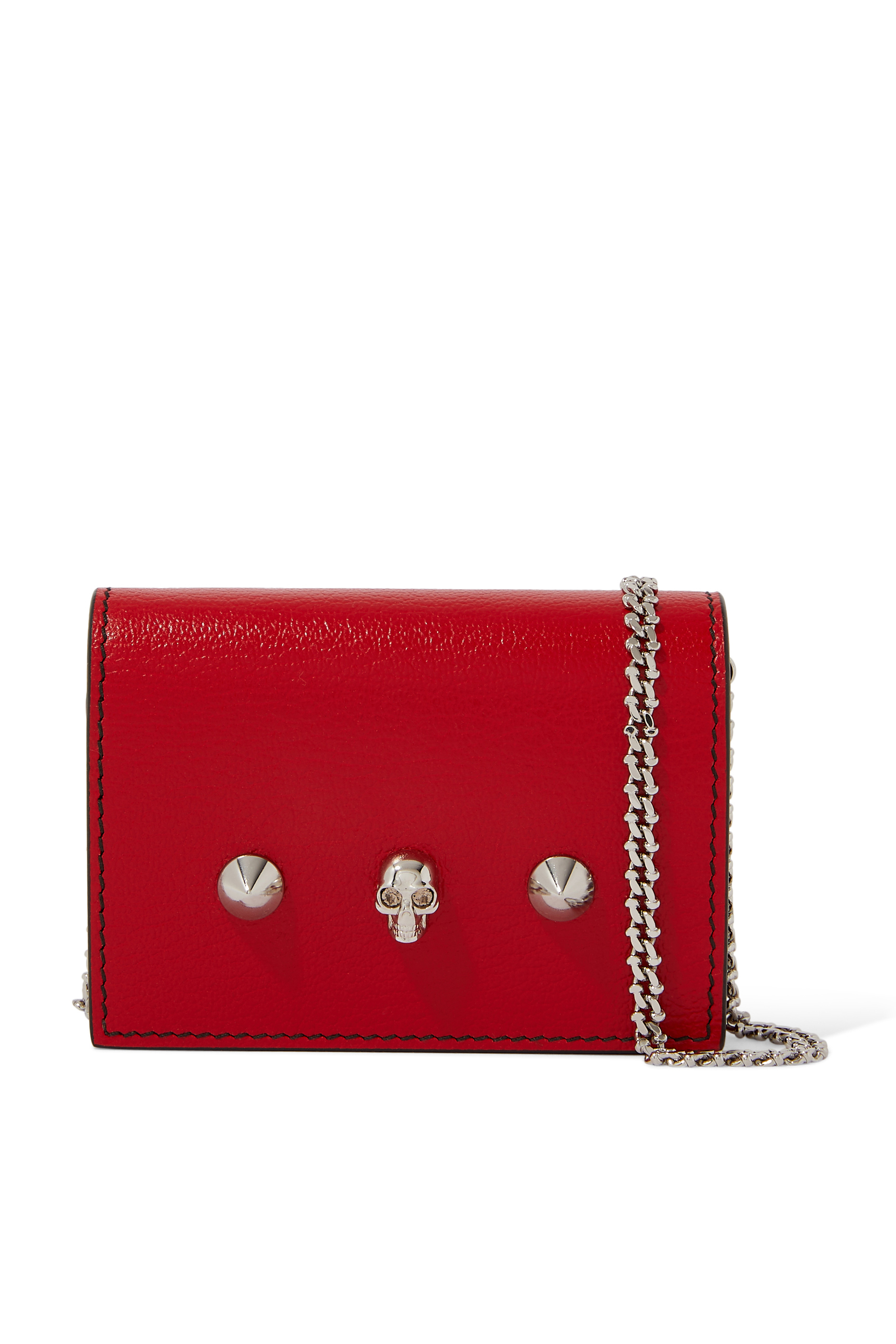 محفظة بسلسلة وحلية جمجمة