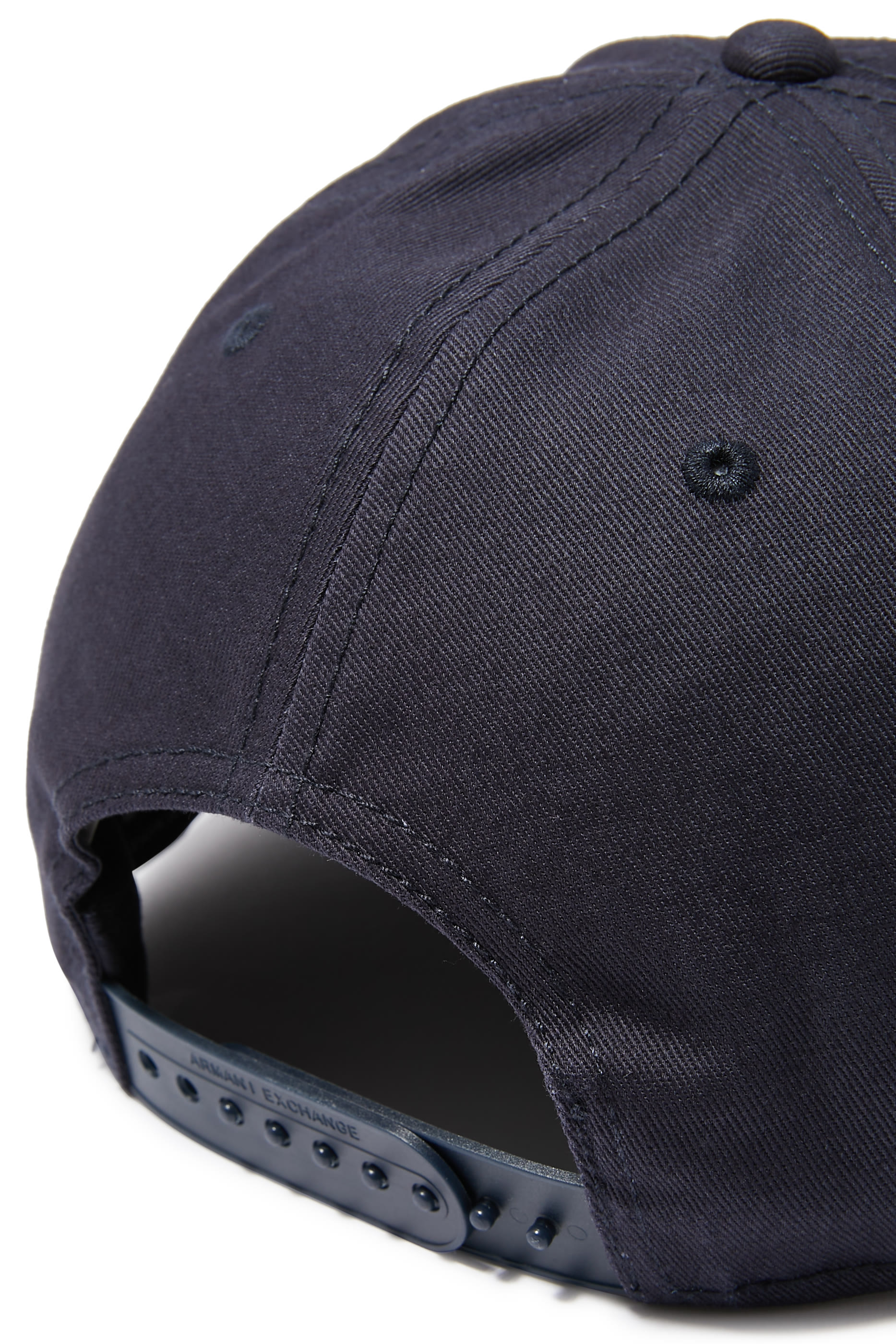 كاب بيسبول بشعار الماركة