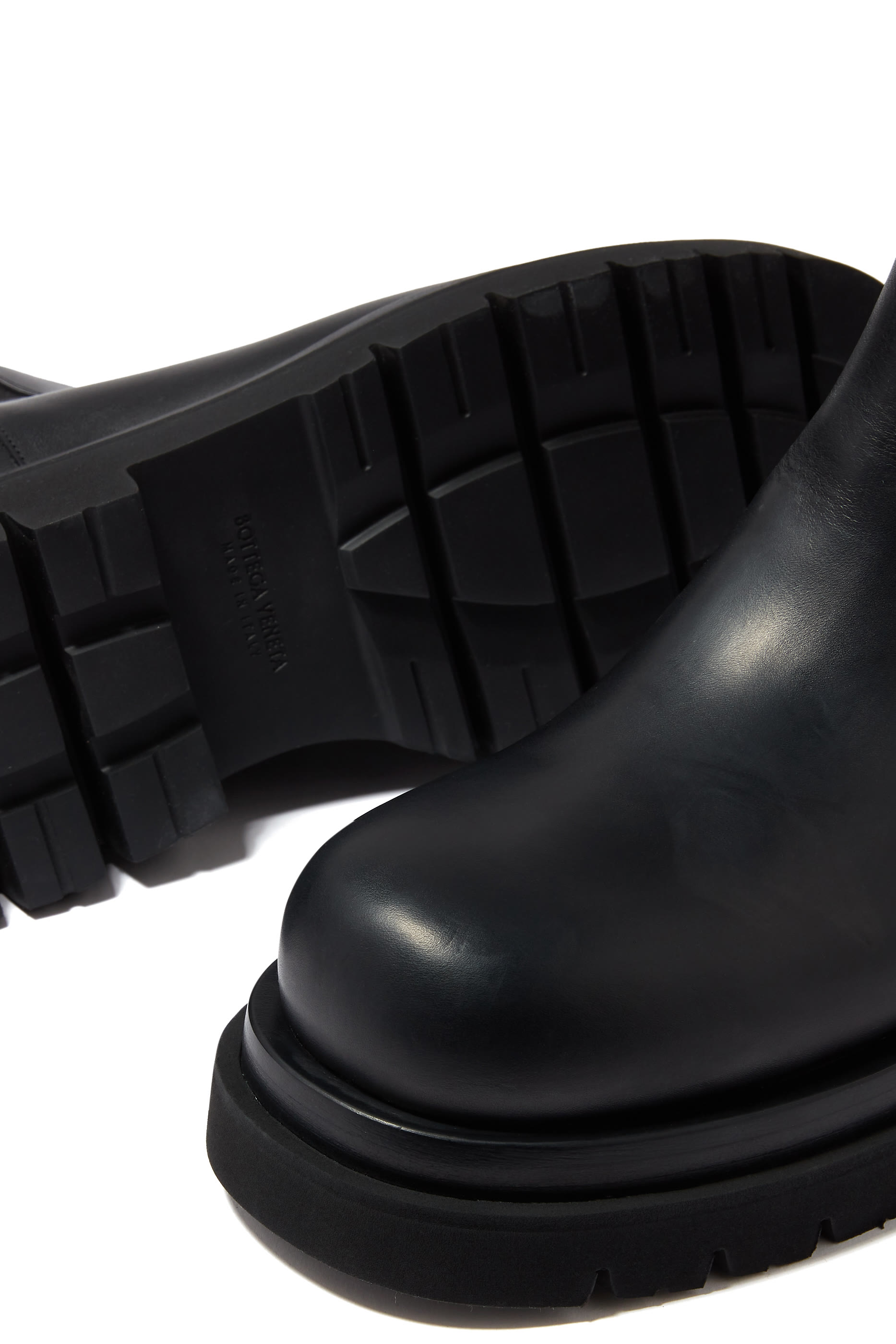 بوت لوج تشيلسي بطول الكاحل