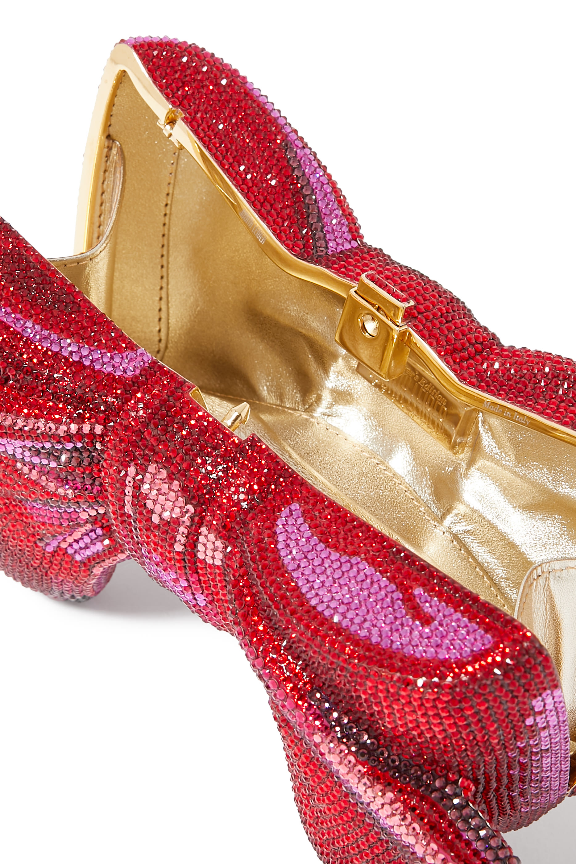 كلاتش جاست فور يو بتصميم فيونكة