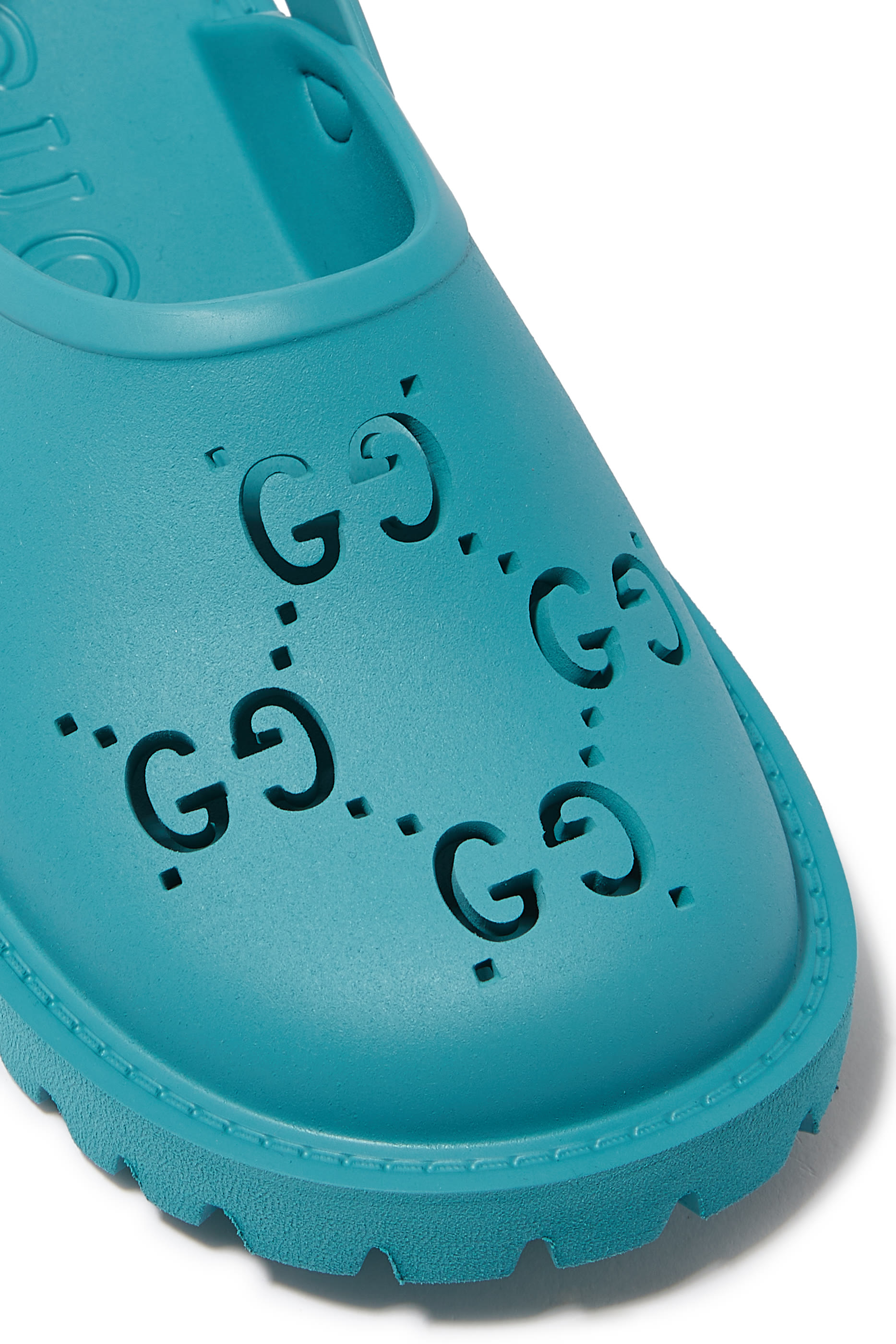 حذاء مفتوح من الخلف للأطفال بشعار الماركة