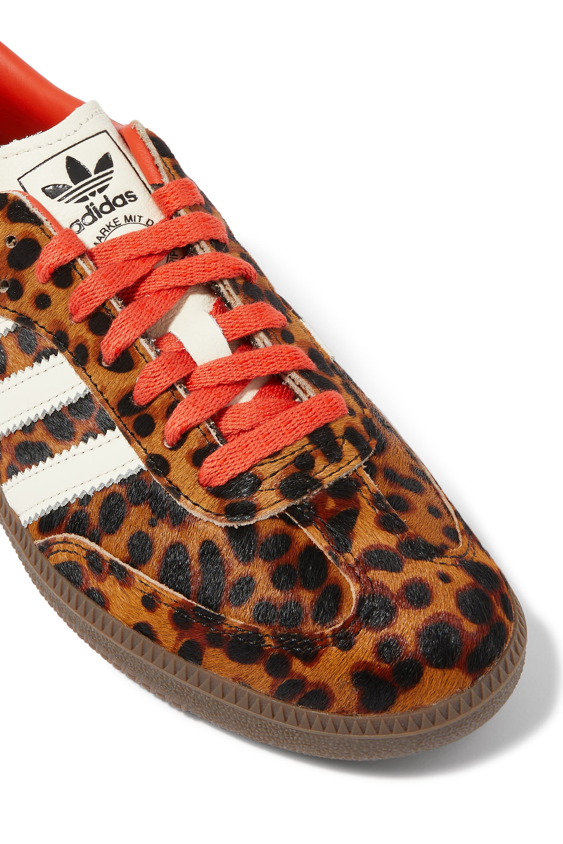 سنيكرز سمبا بشعار الماركة