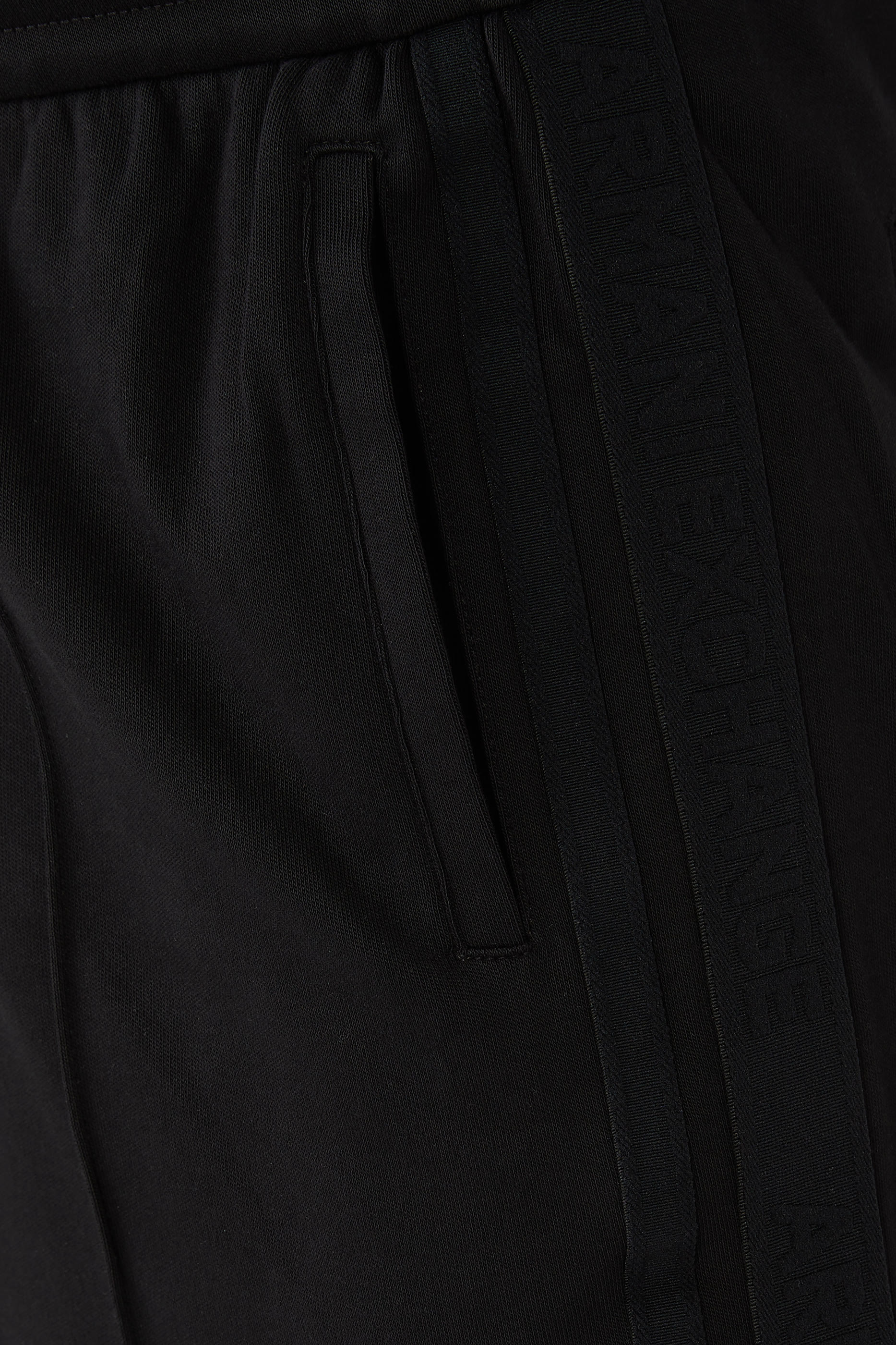 بنطال رياضي ذا جريد