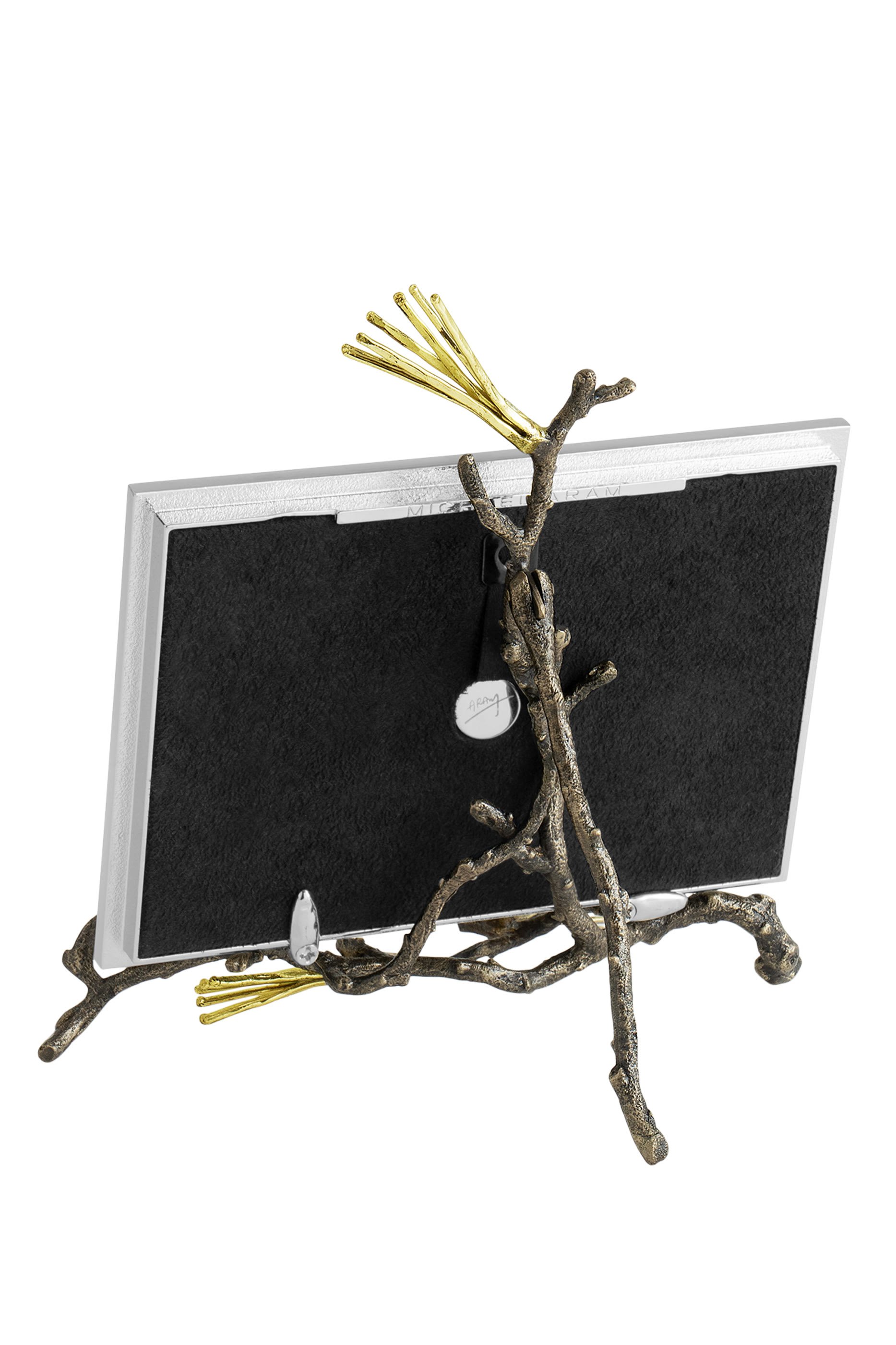 إطار صور مزين بالصنوبر 4 &times; 6 