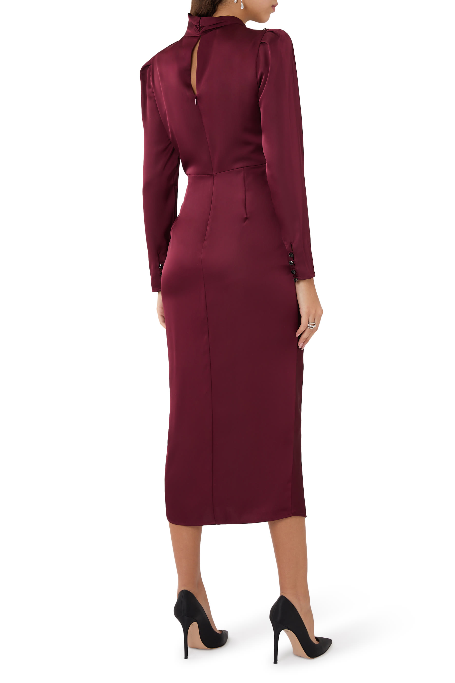 فستان متوسط الطول بياقة عالية ستان