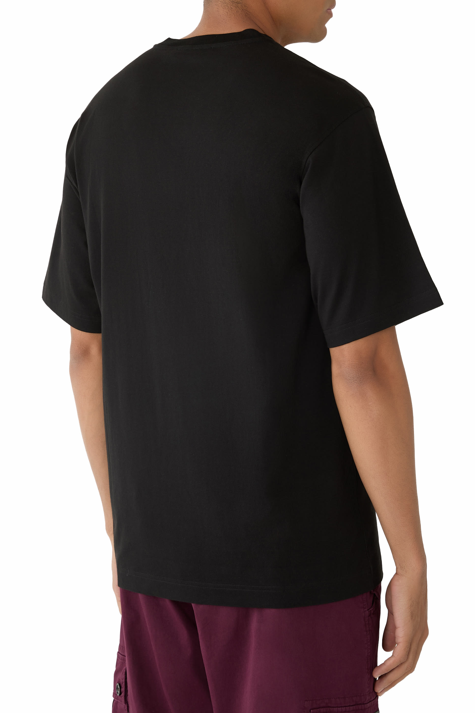 تيشيرت بشعار الماركة