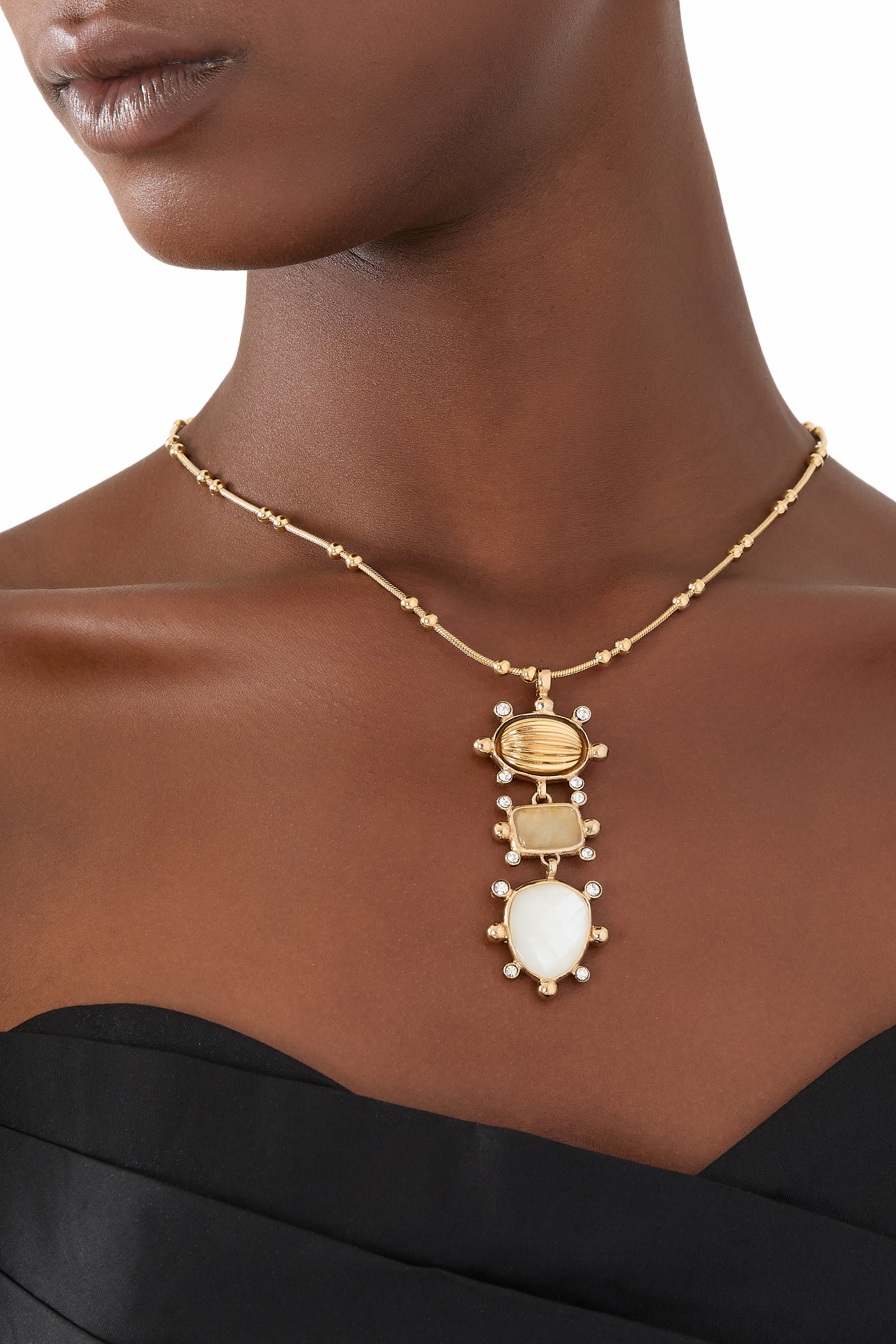 قلادة تيكي بدلاية بثلاث طبقات