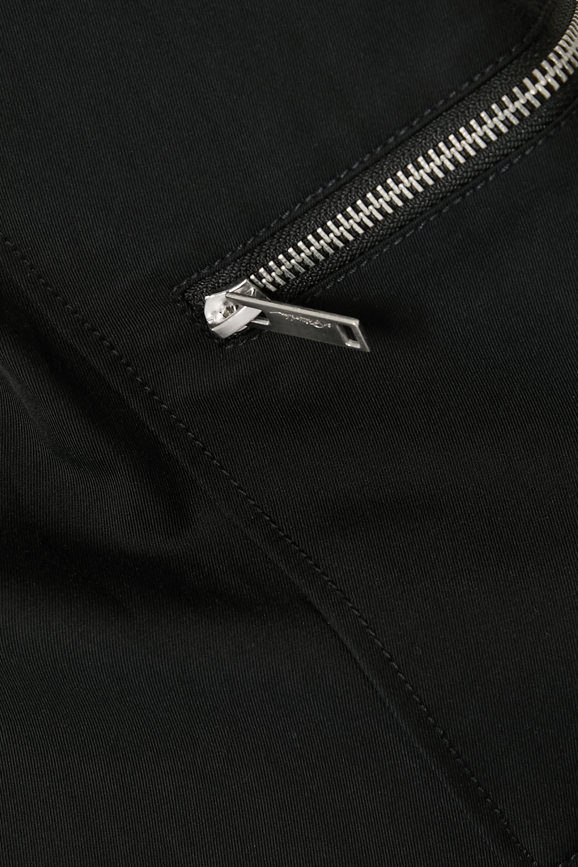  بنطال بسحابين وقصة ساق واسعة