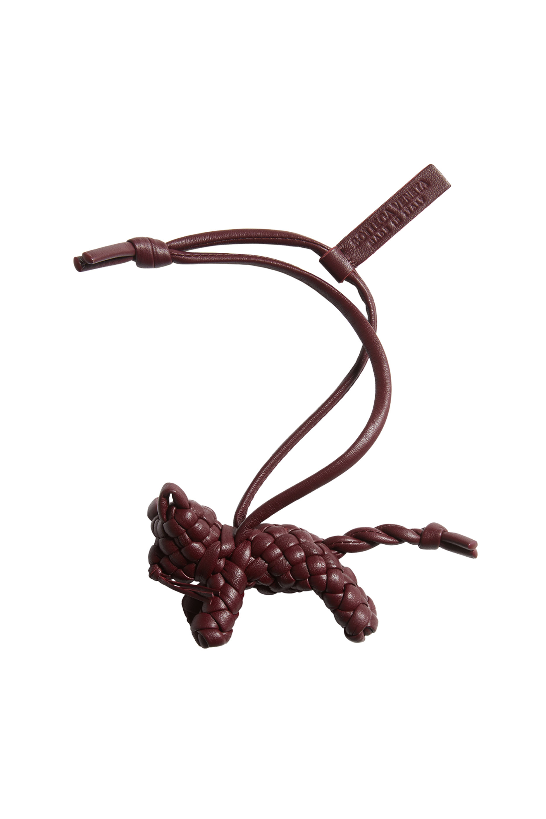 حلية بتصميم قطة