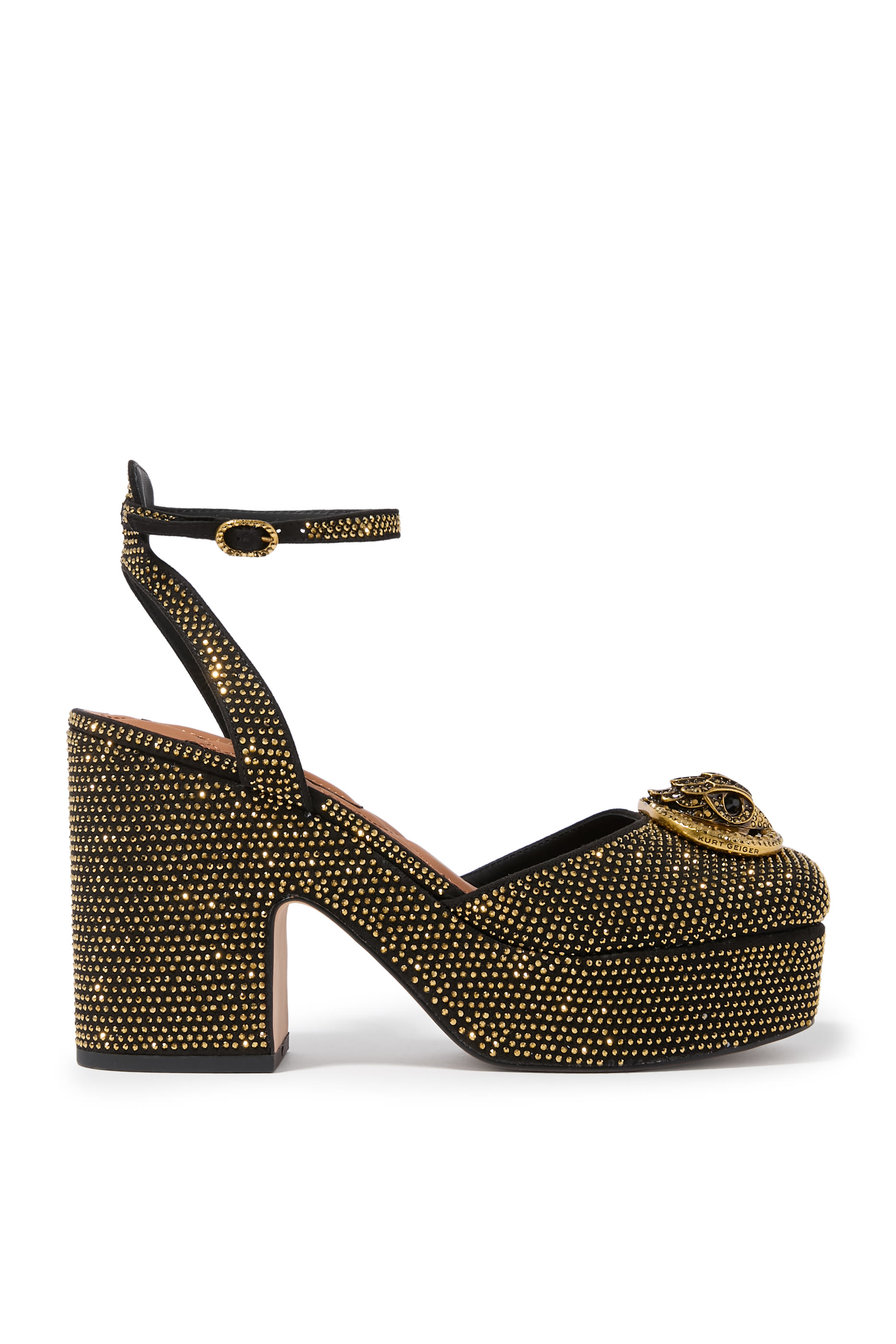 صندل تشيلسي بمقدمة مغلقة ونعل عريض 105