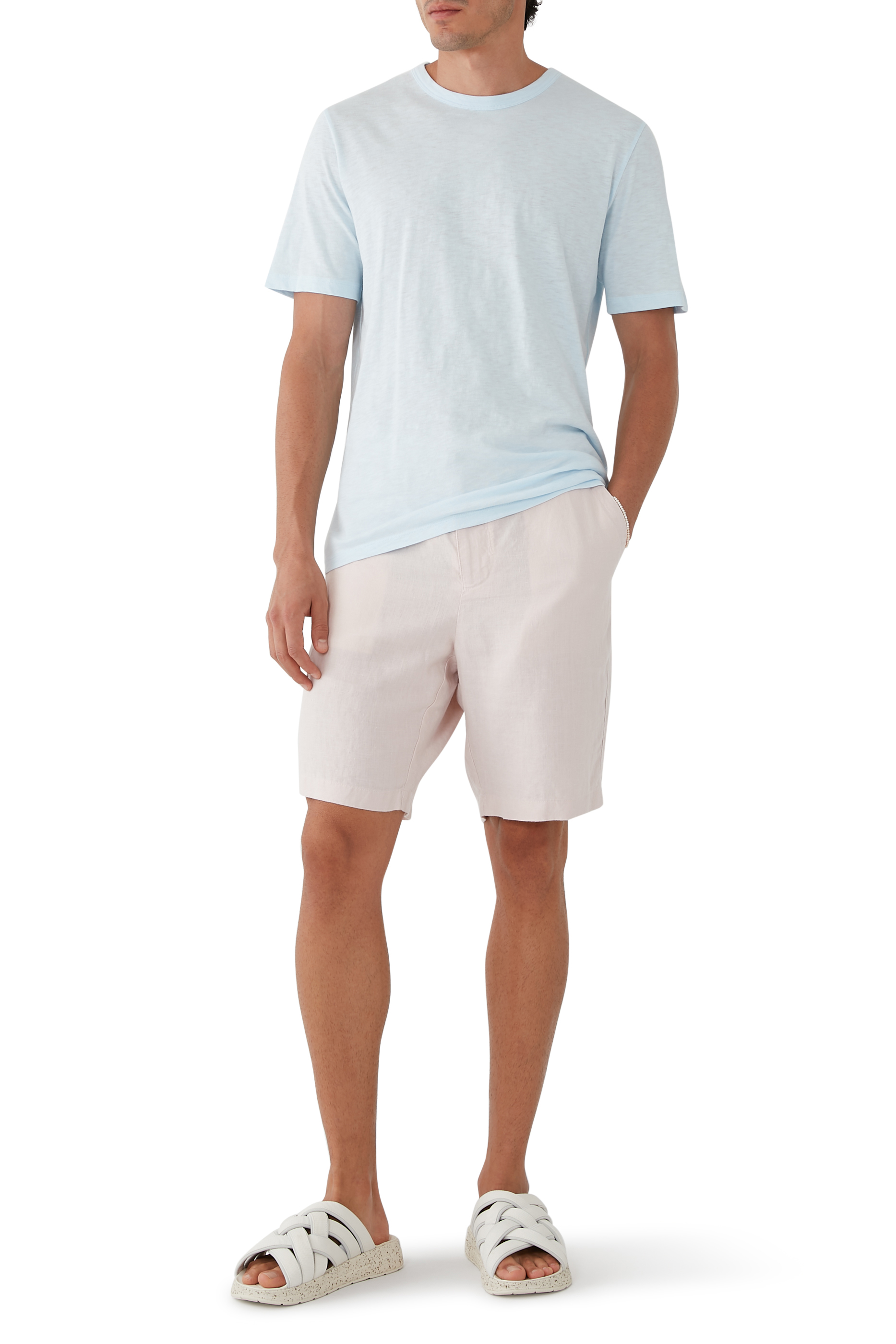 تيشيرت ايسنشال كوزموس