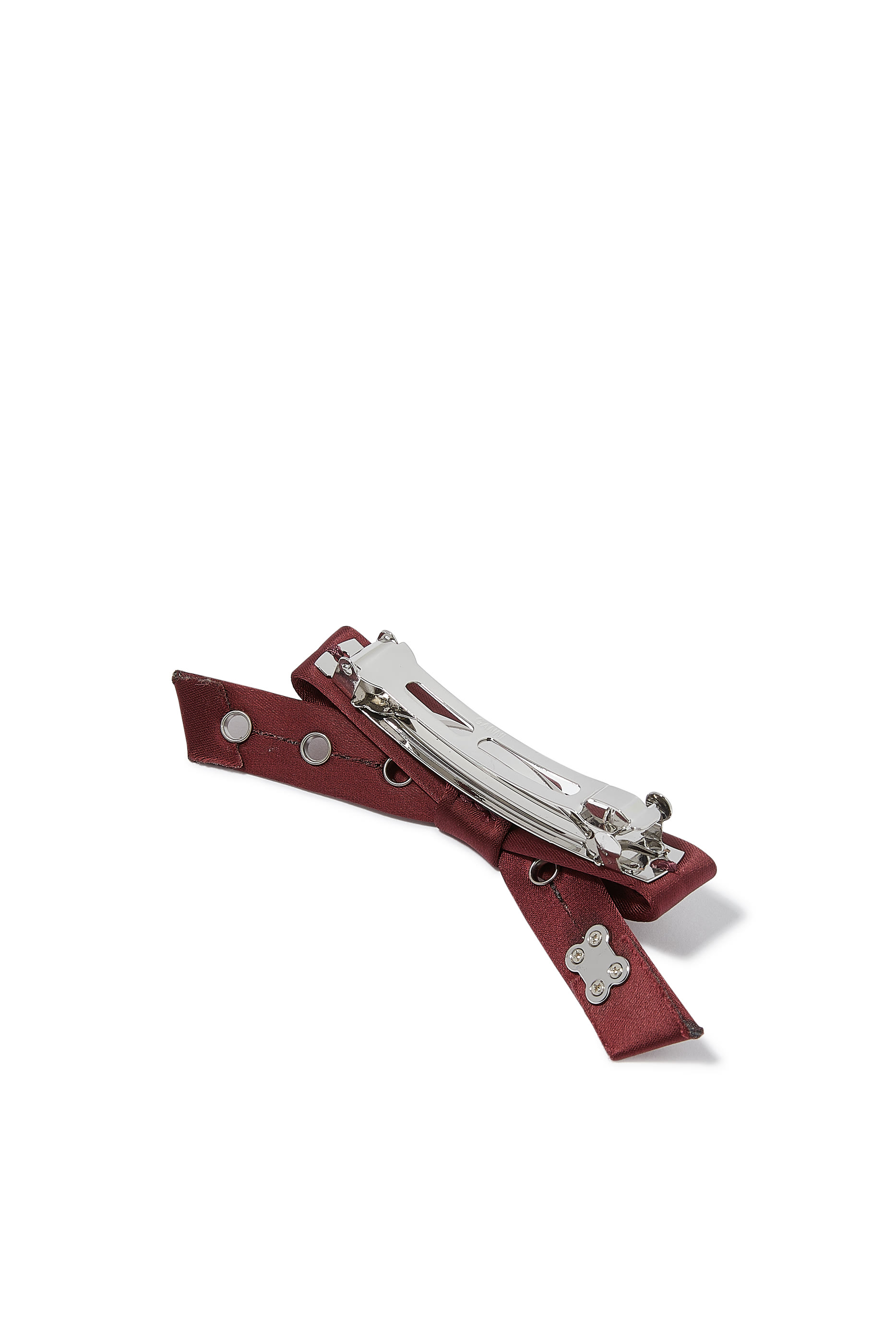 مشبك شعر بحلي مفرغة وربطة فيونكة