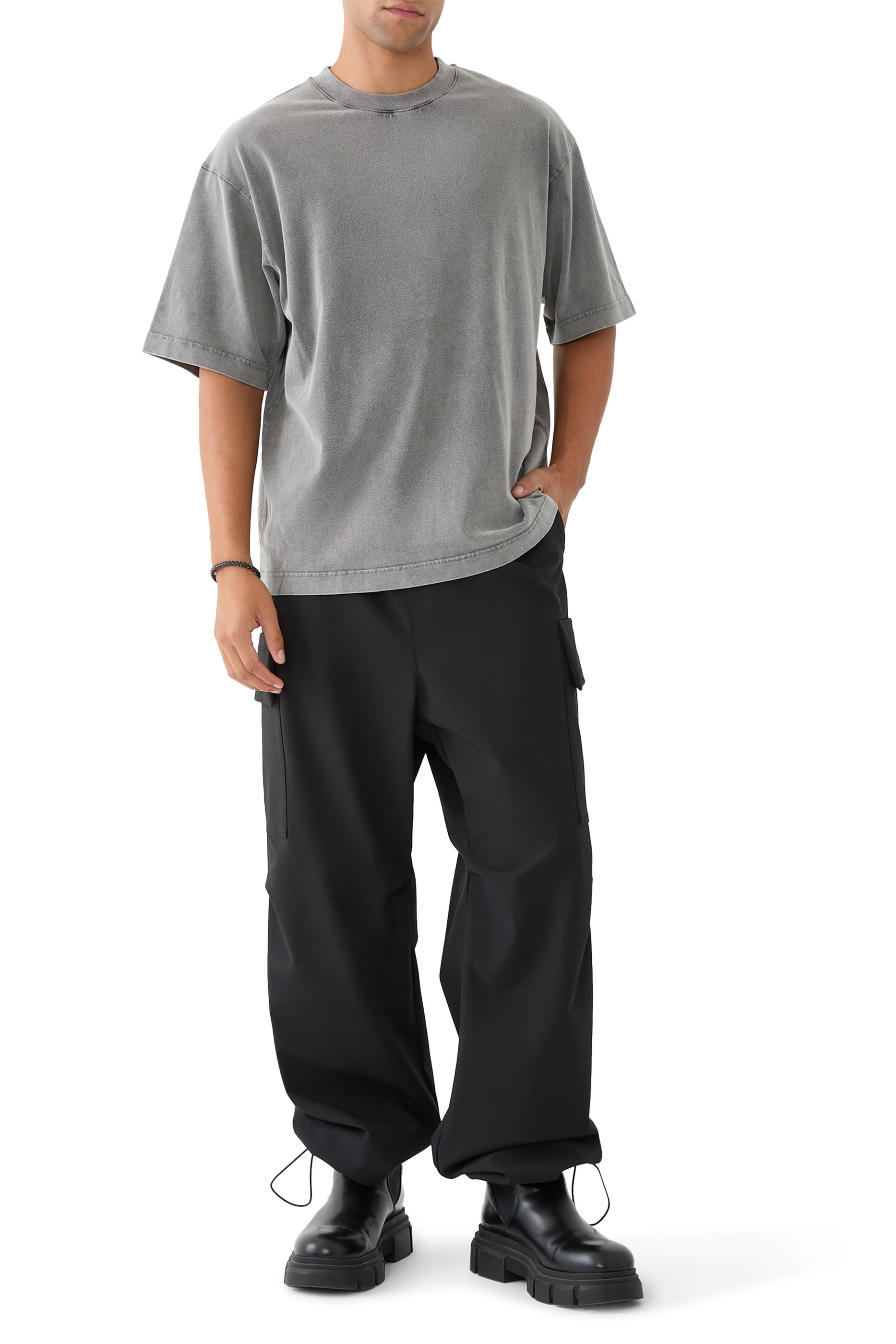 تيشيرت بياقة ضيقة قطن