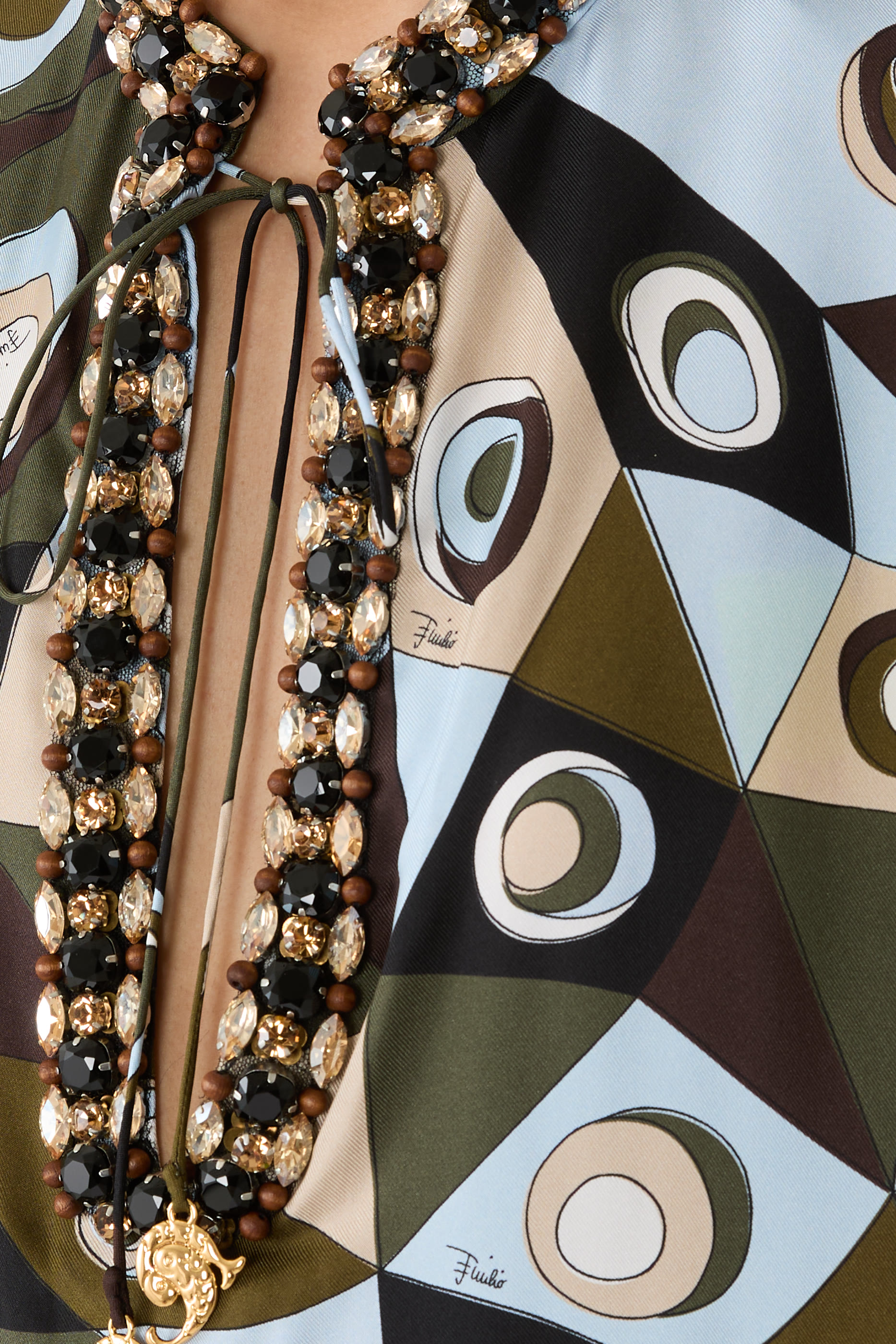 قفطان بنقشة أوتشي حرير