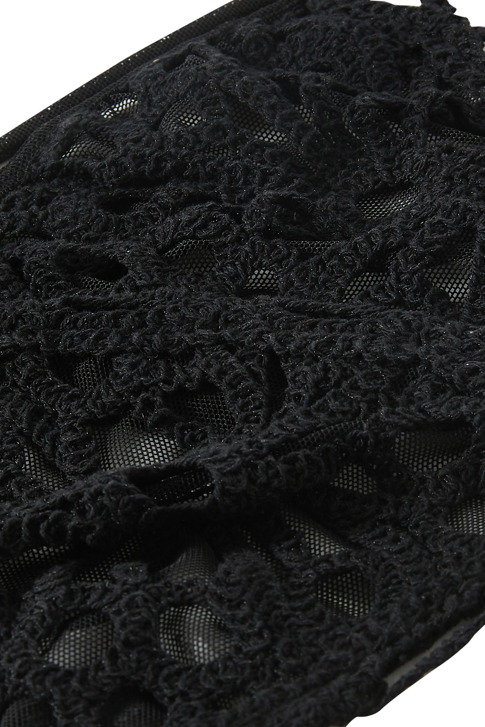 قطعة بيكيني علوية بحواف صدفية الشكل