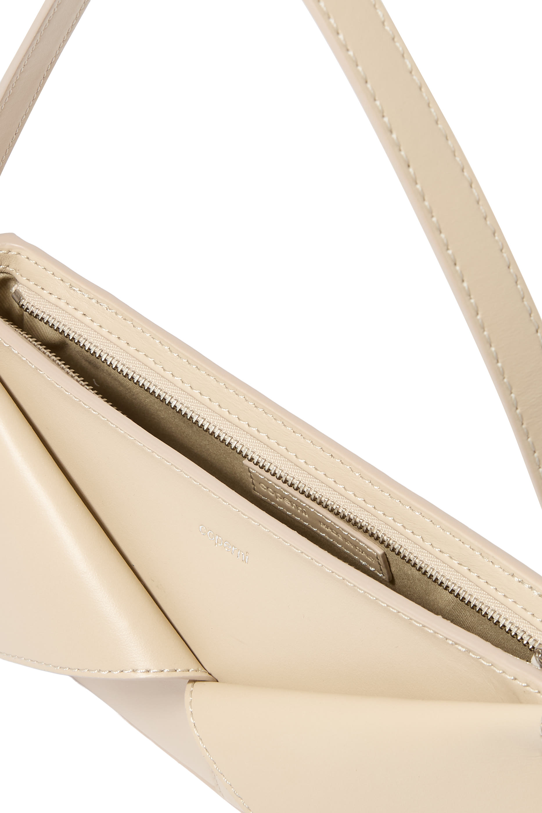 حقيبة كتف بشعار الماركة جلد