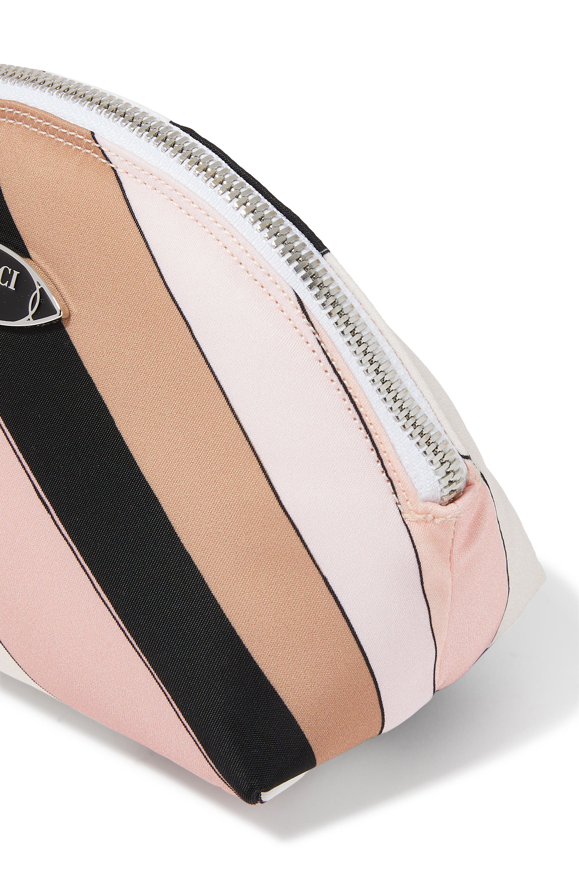 حقيبة مستحضرات تجميل يامي