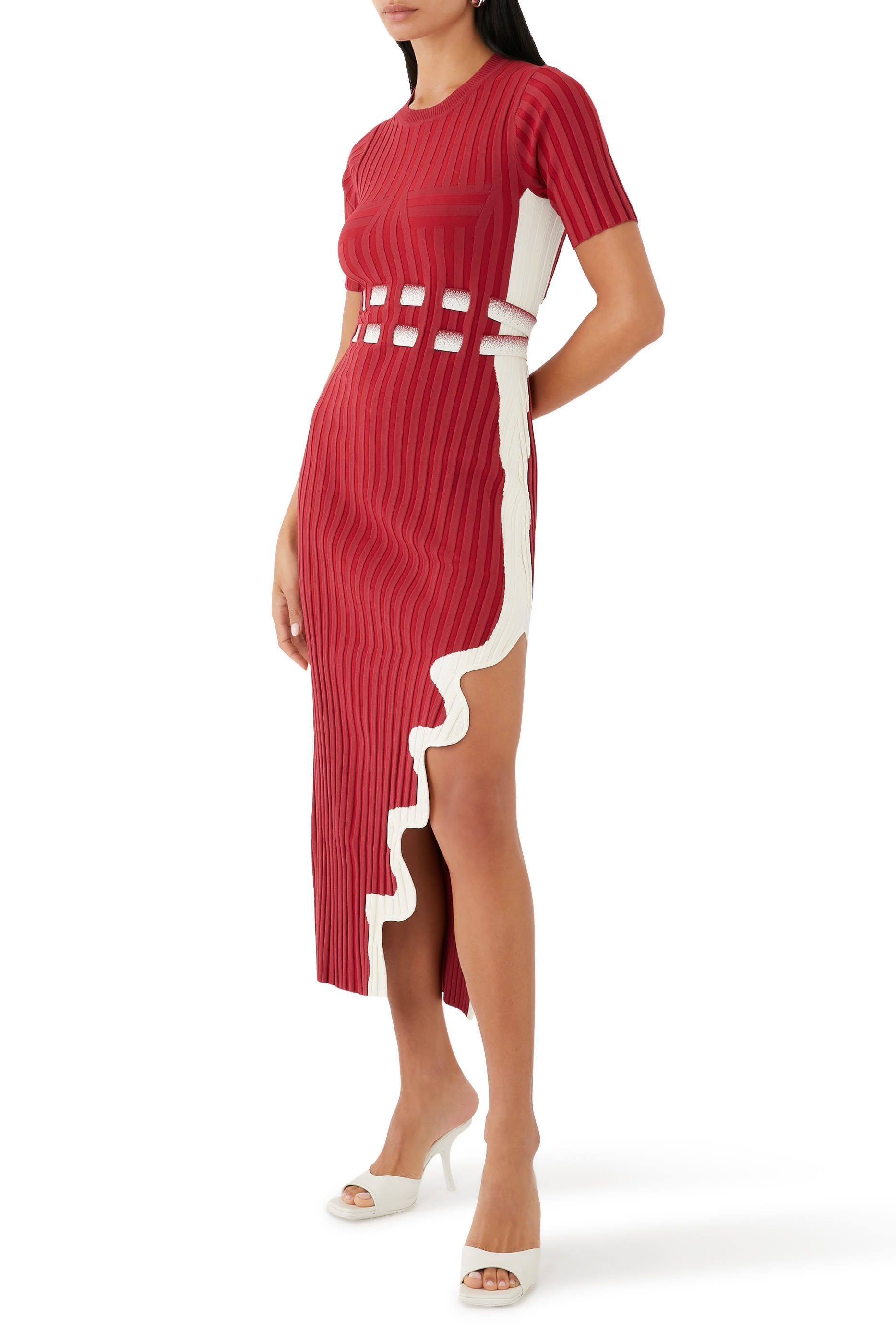 فستان جودي طويل بطيات