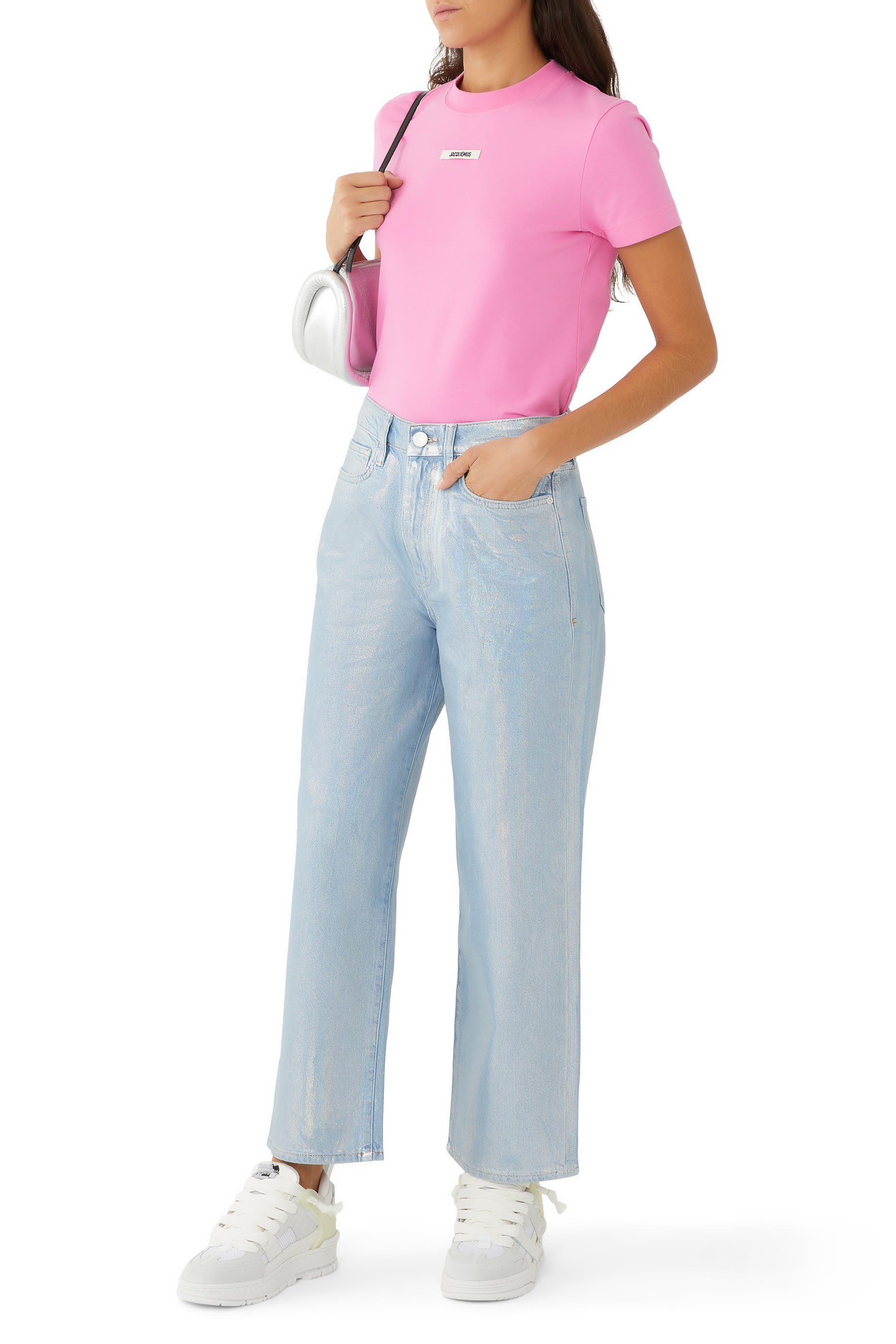 بنطال جينز لو جين بقصة قصيرة