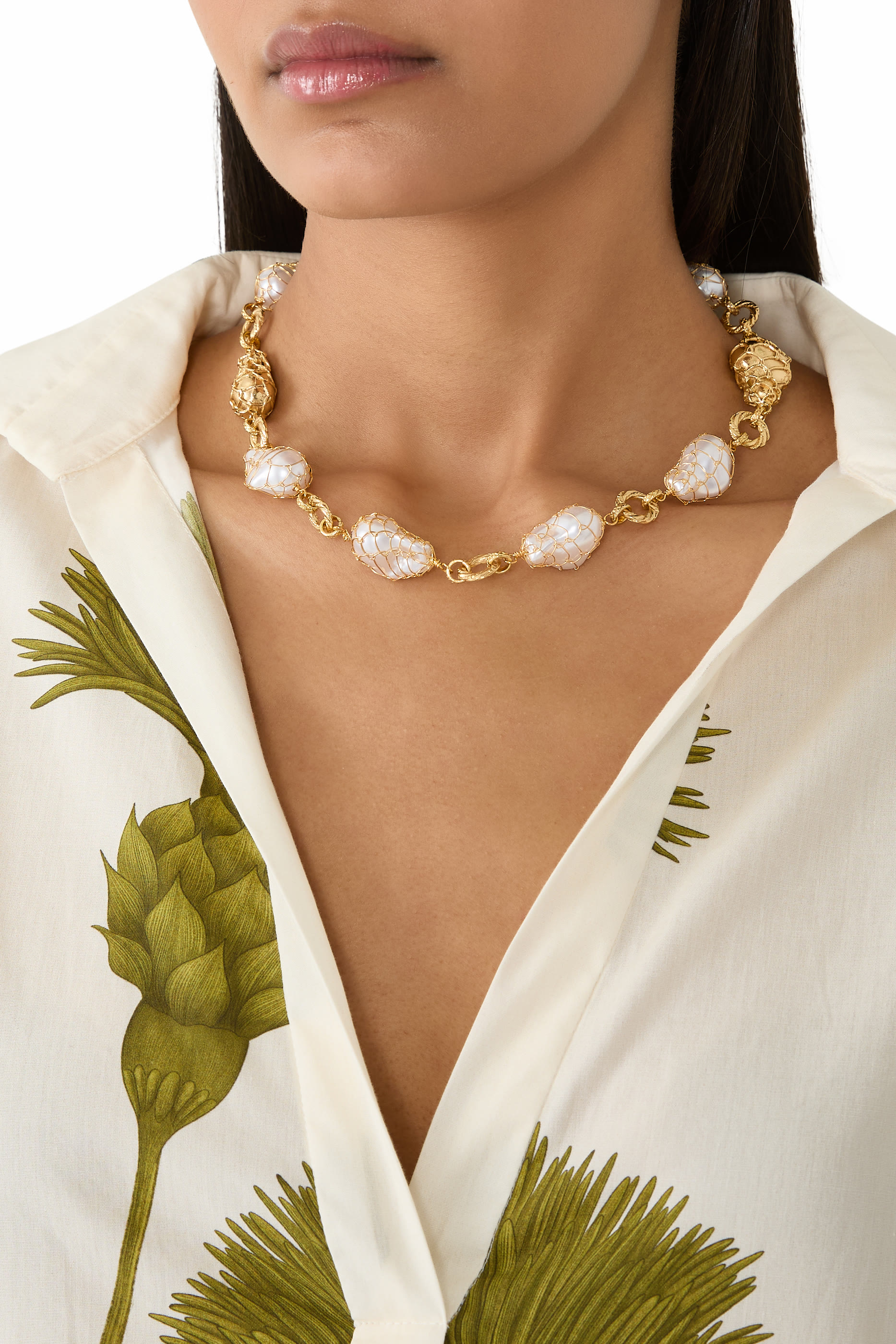 قلادة راينبو بيس مزينة بلؤلؤ بيوا، معدن مطلي بالذهب