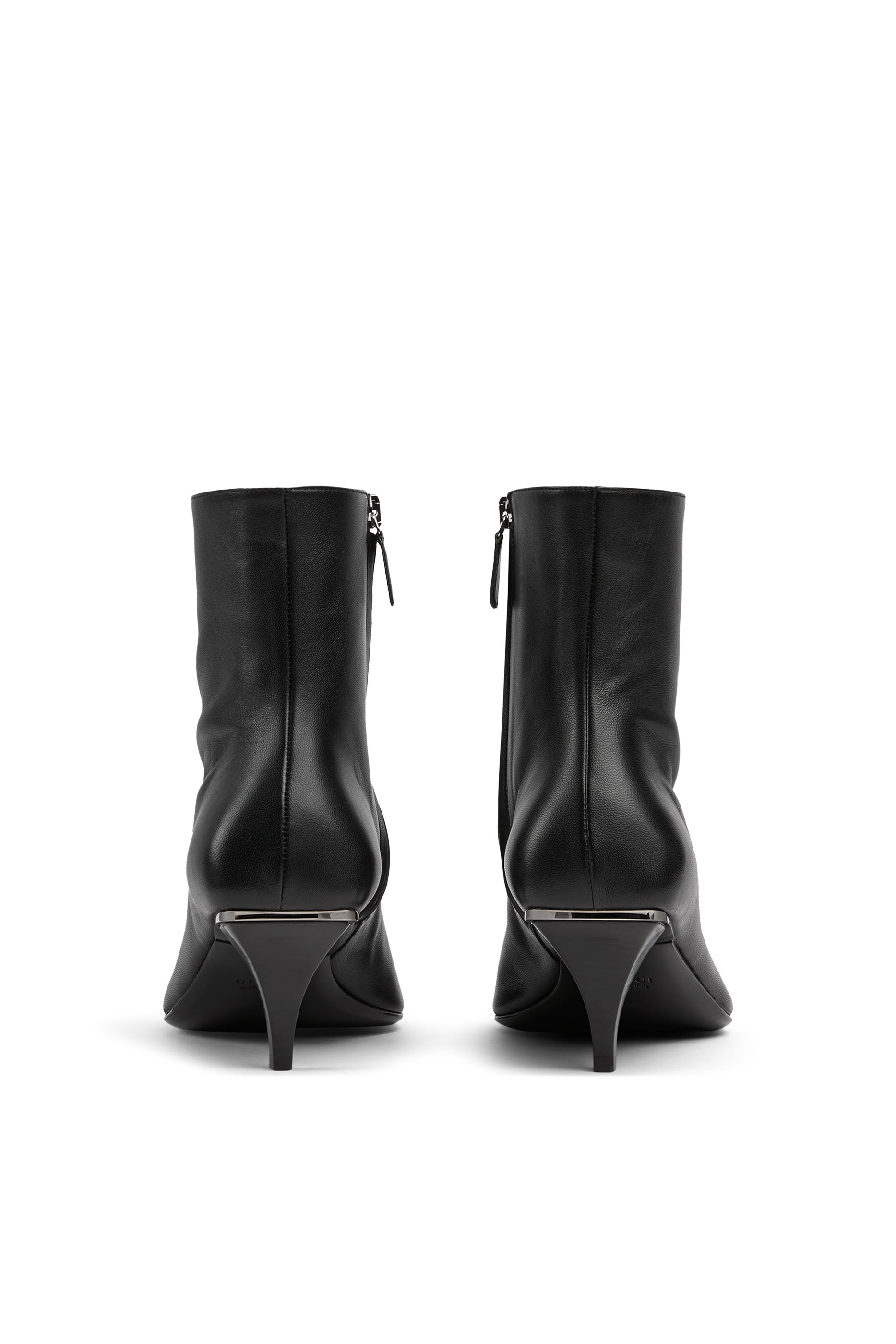 حذاء بوت فيتوريا 55