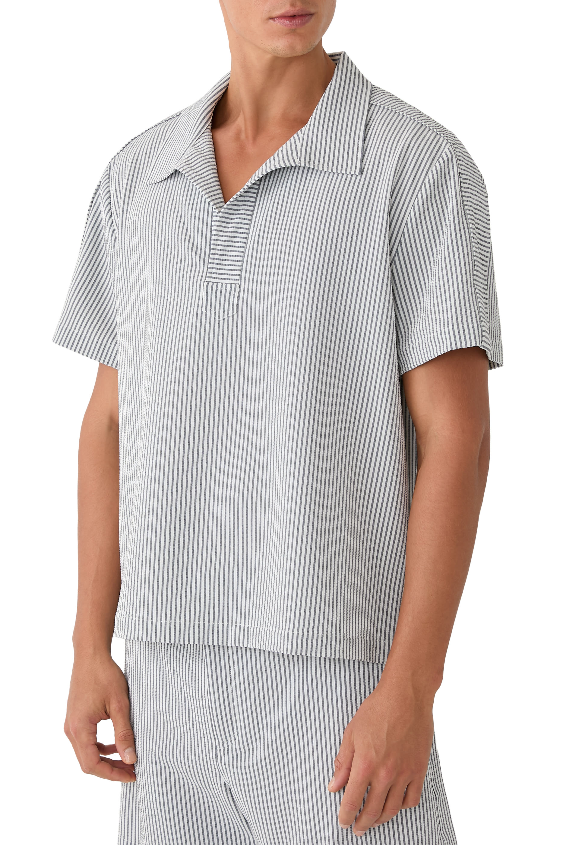 تيشيرت مخطط بياقة مسطحة