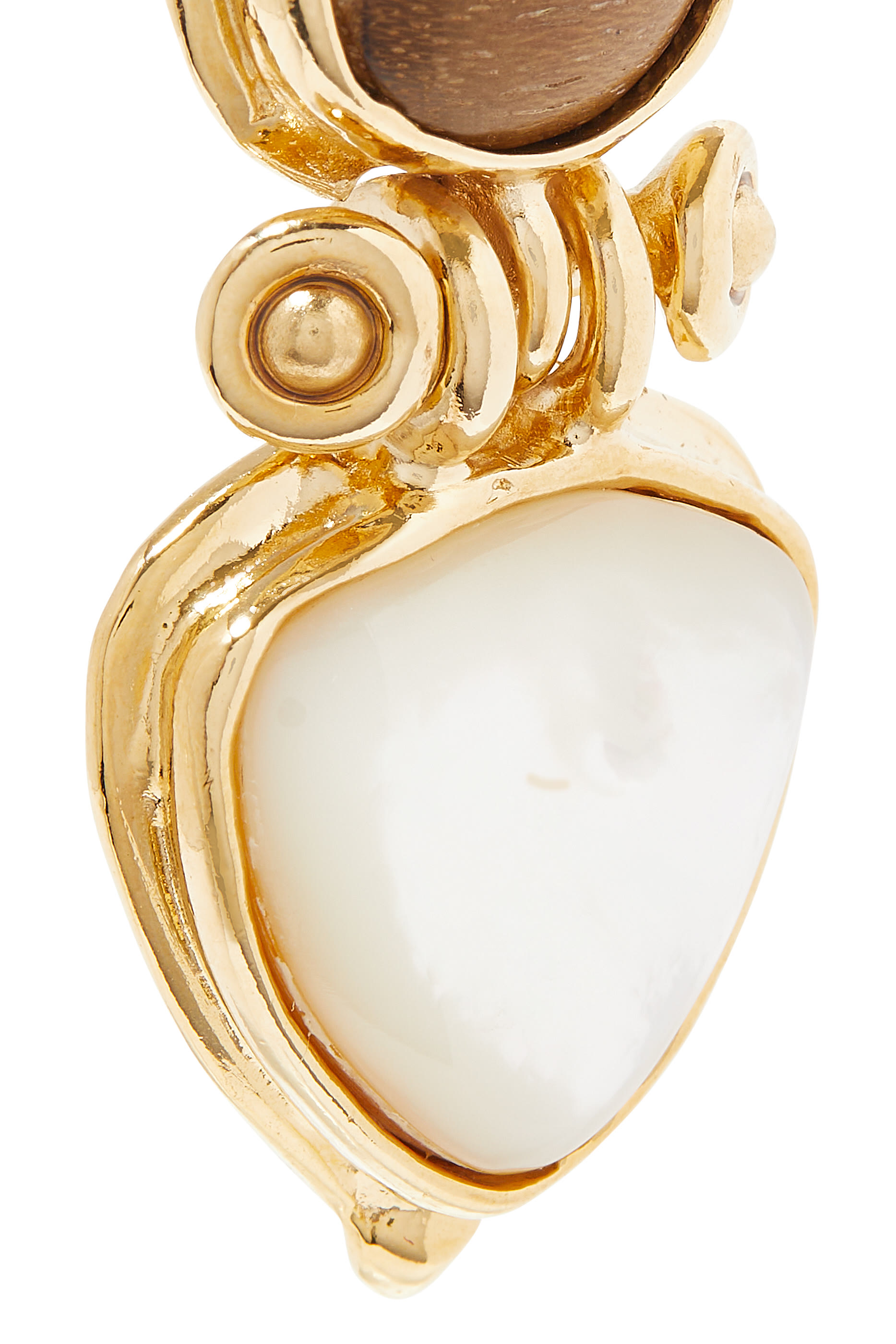 أقراط كولورادو مرصعة بعرق اللؤلؤ