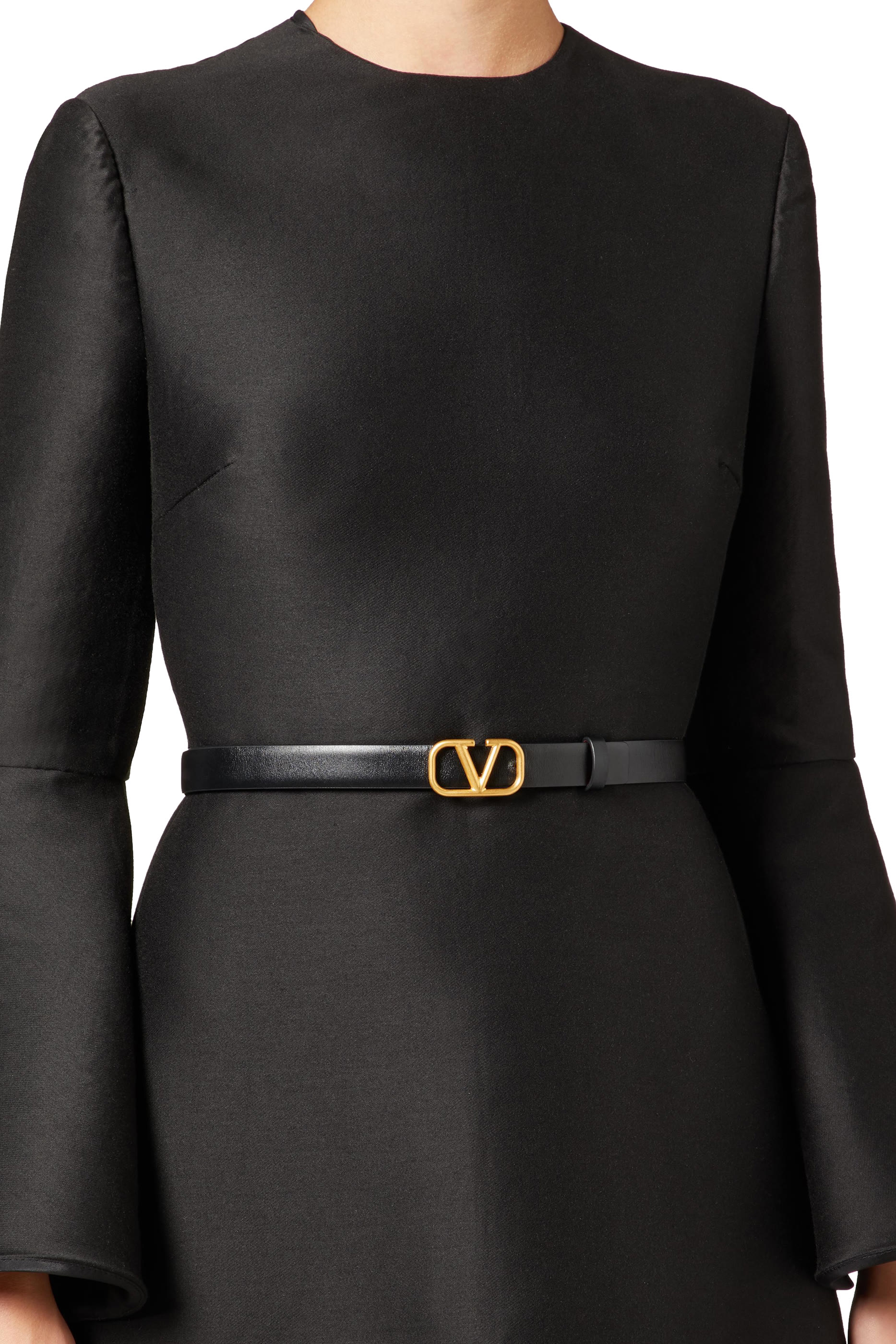 حزام فالنتينو غارافاني بوجهين وشعار الماركة V