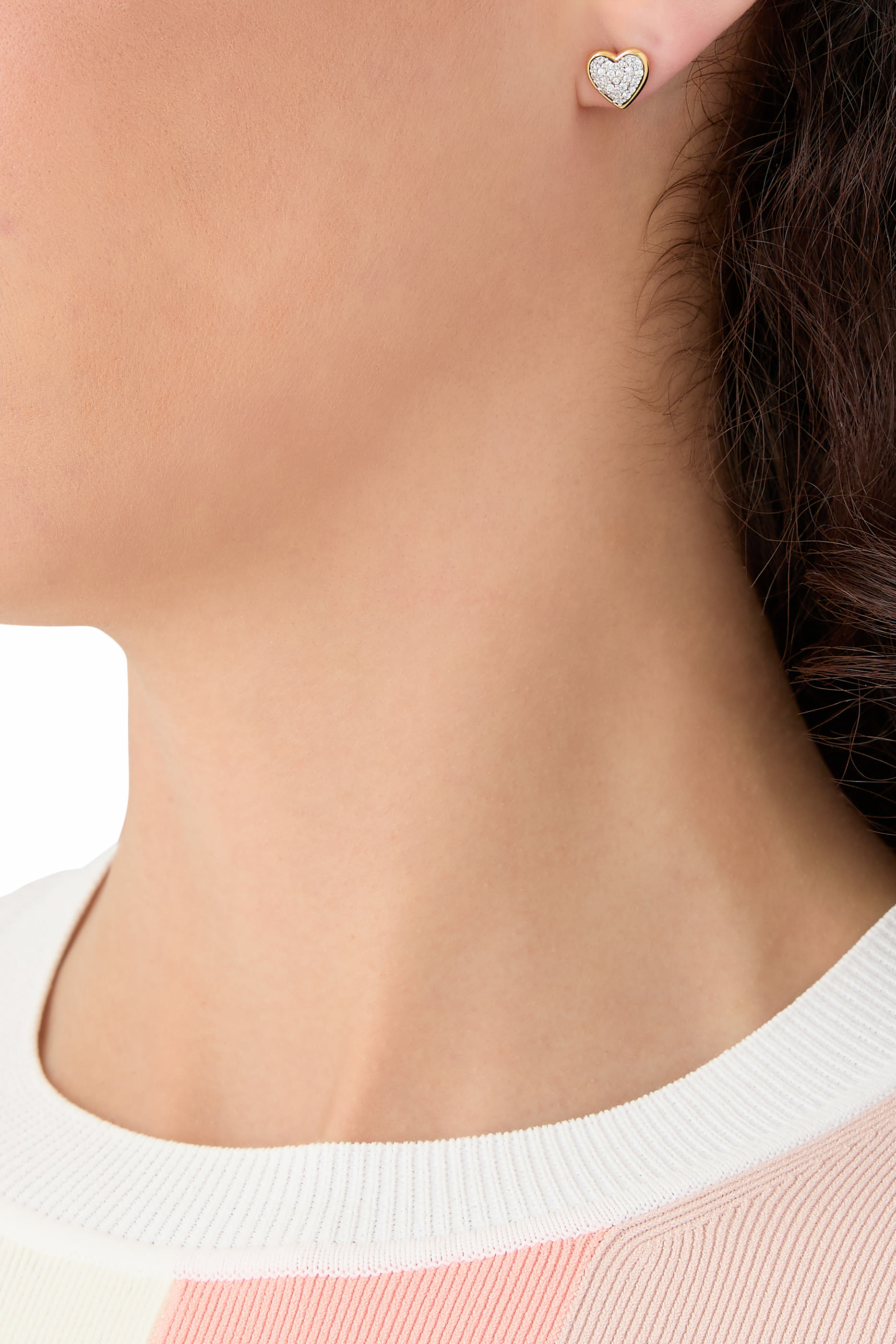 أقراط ويذ اول ماي هارت مرصعة بأحجار بافيه