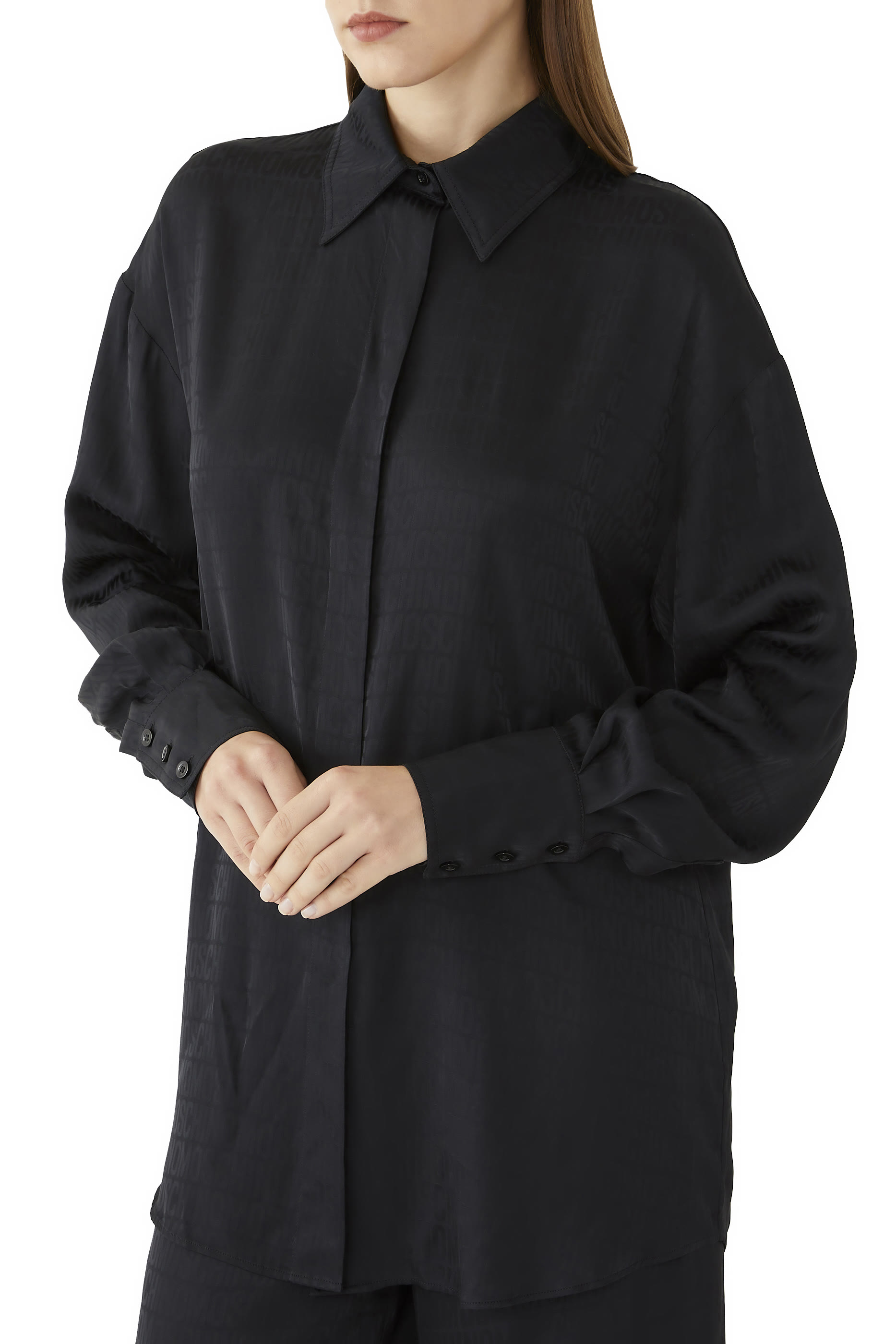 قميص من مزيج حرير بشعار الماركة