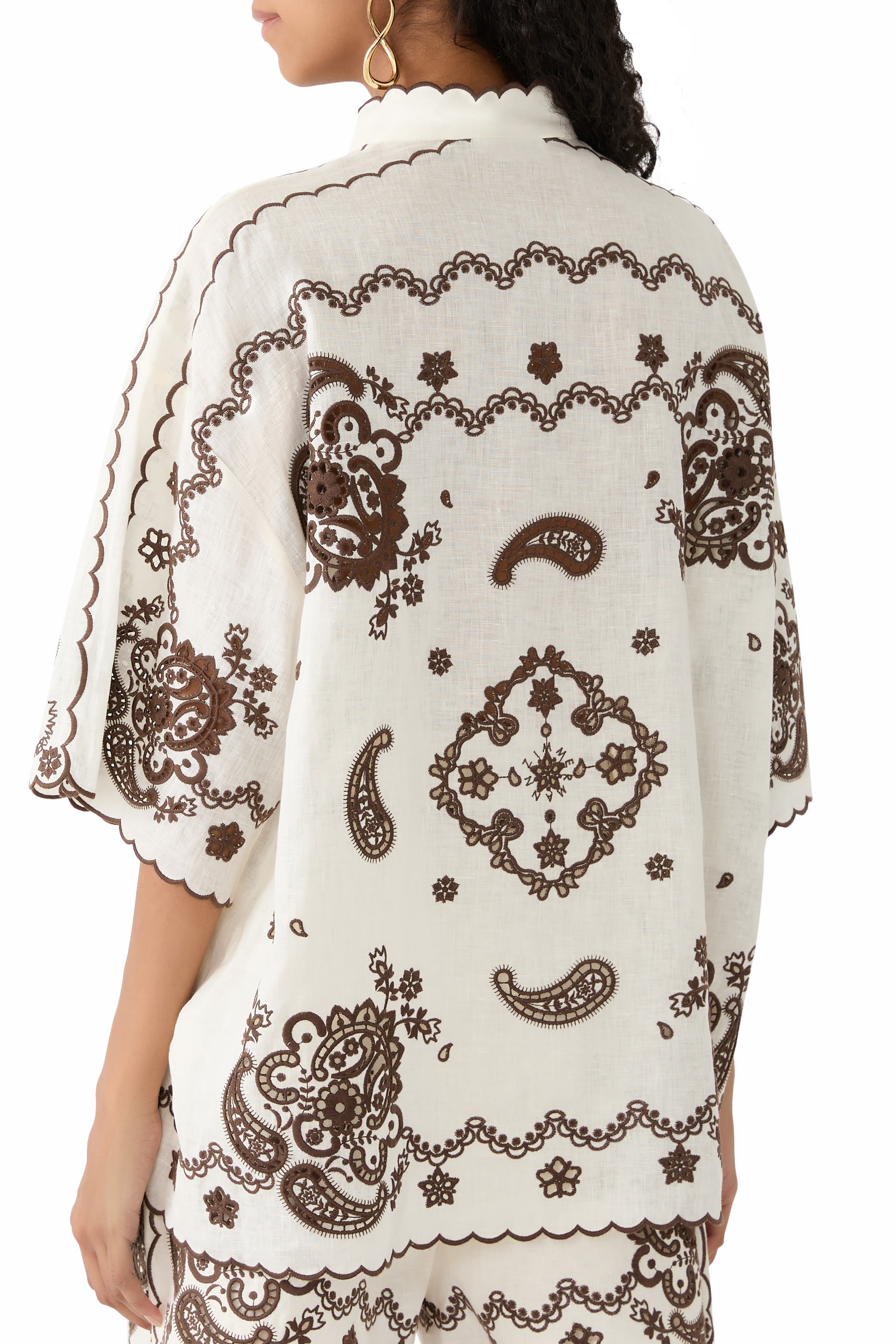 قميص أسيشن مطرز