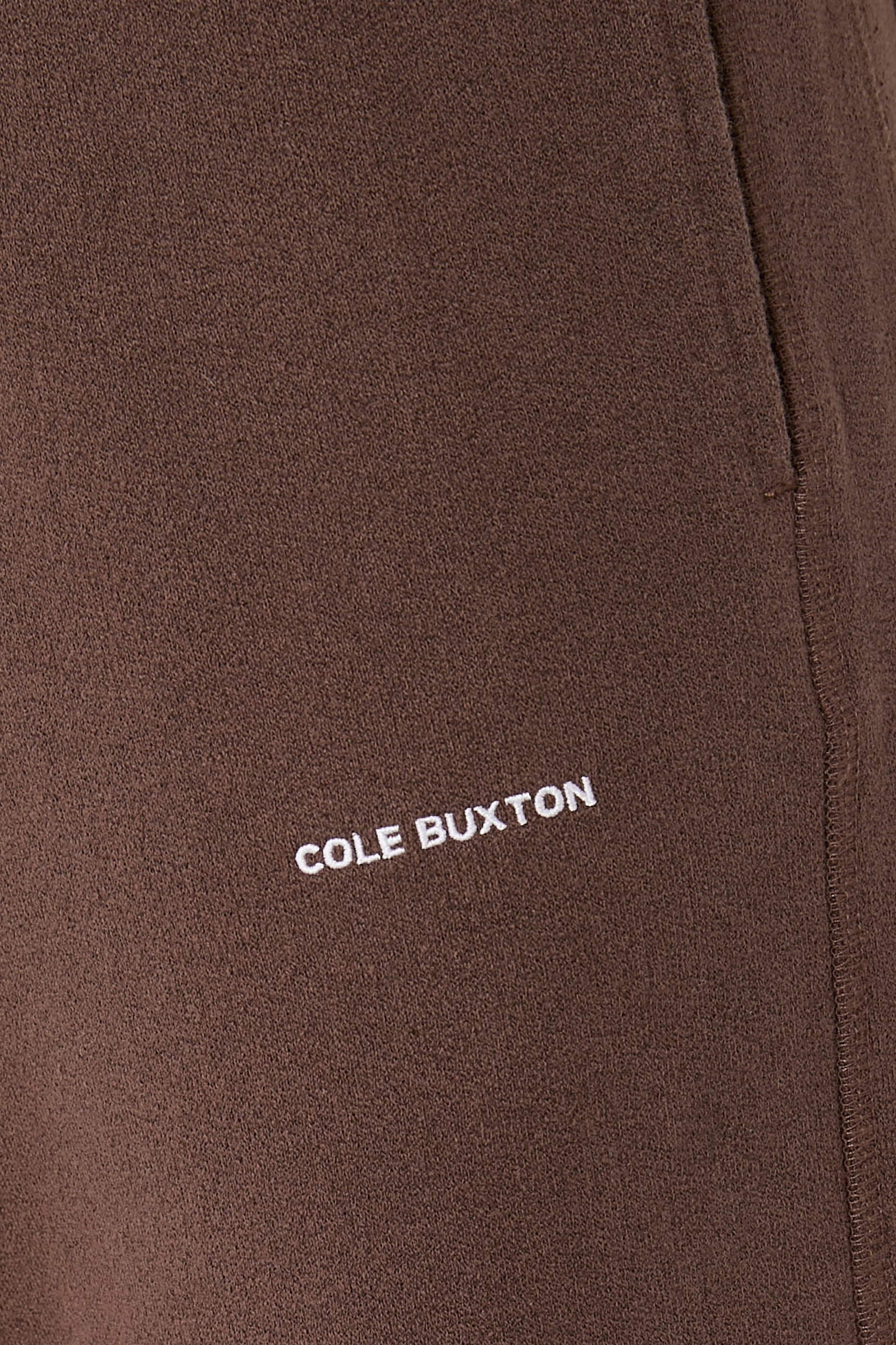 بنطال بشعار الماركة صغير بتأثير وبر