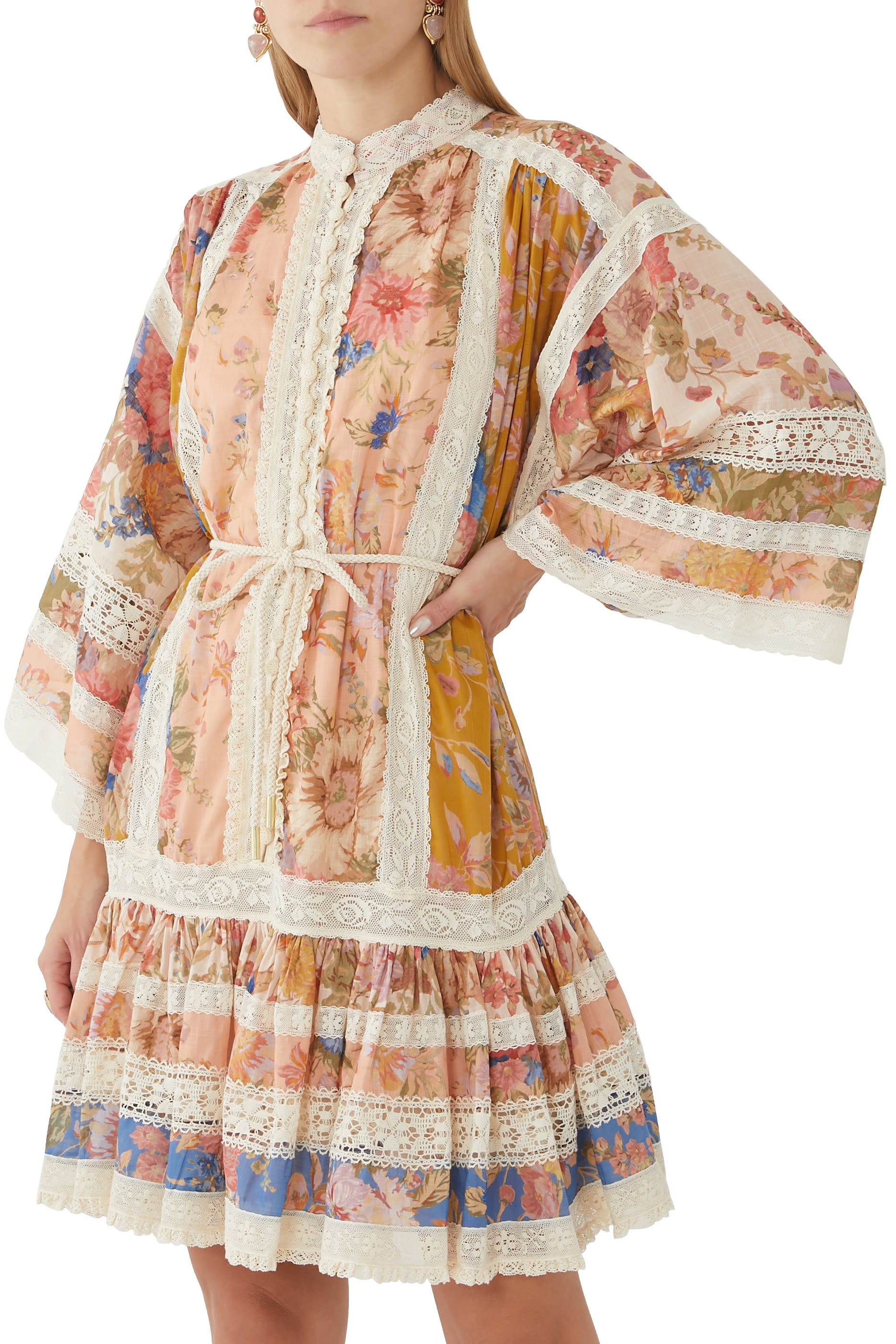 فستان سيرا لانترن بأكمام قصيرة