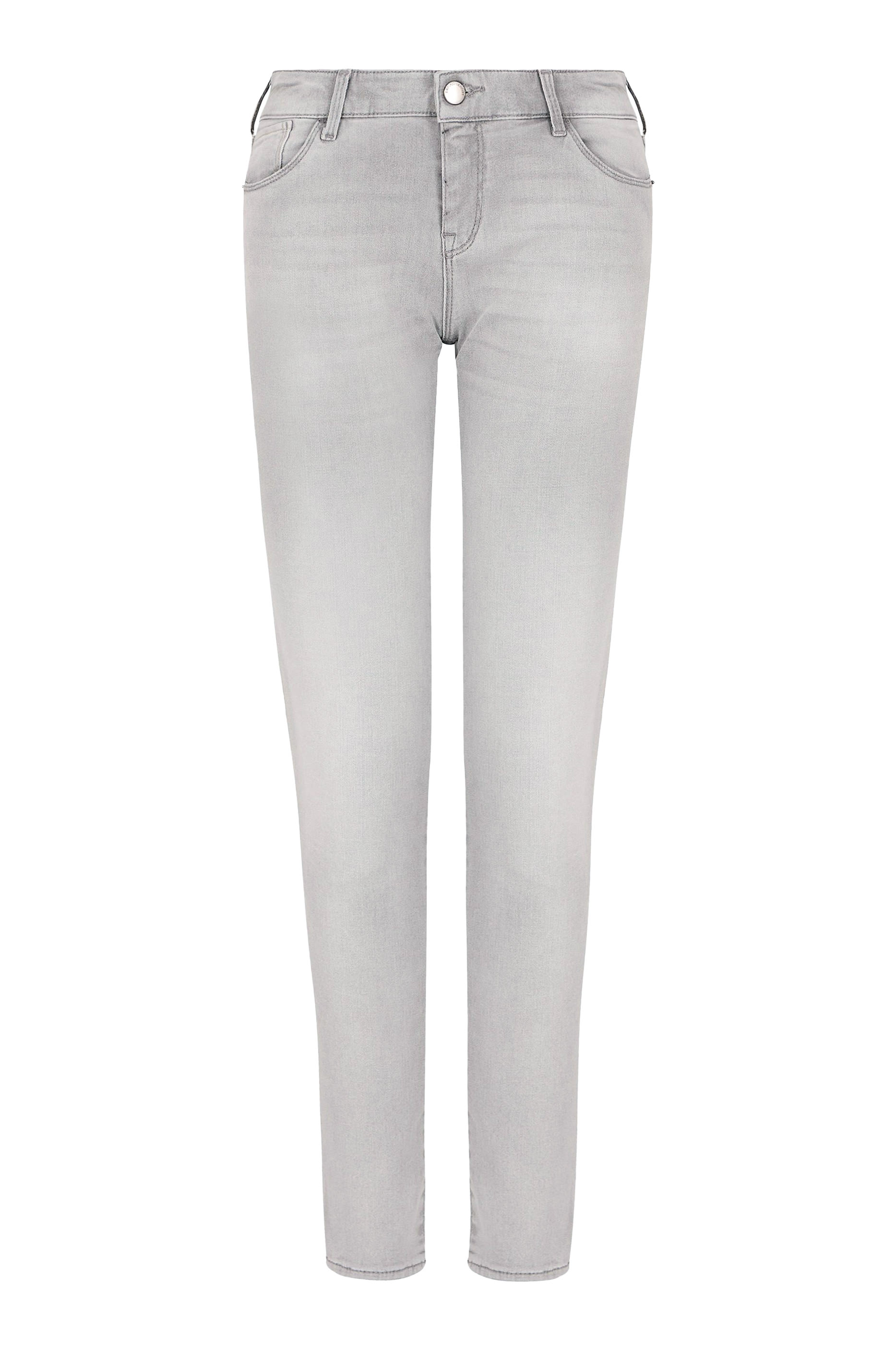 بنطال جينز بقصة سكيني