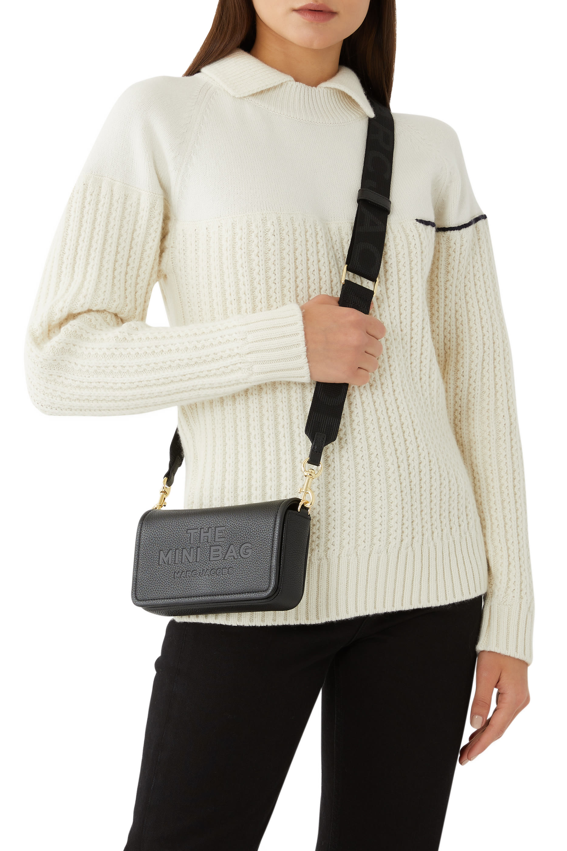 حقيبة صغيرة جلد