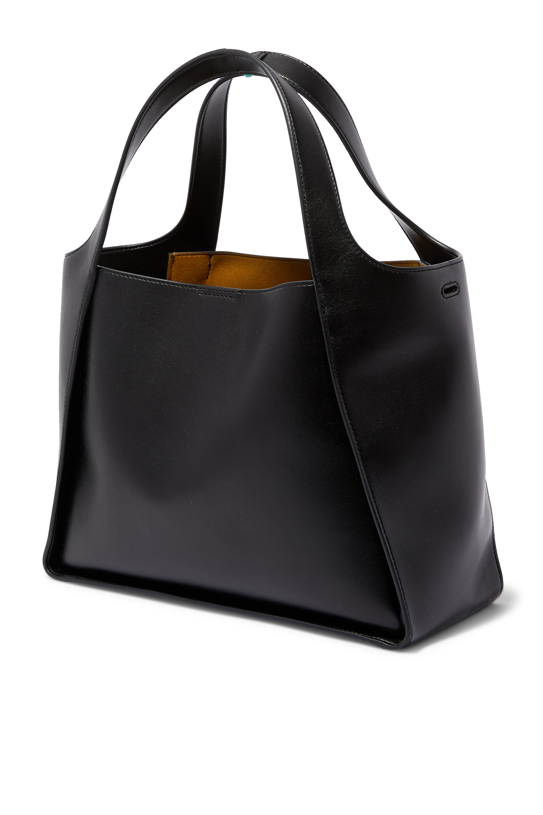 حقيبة يد بشعار الماركة