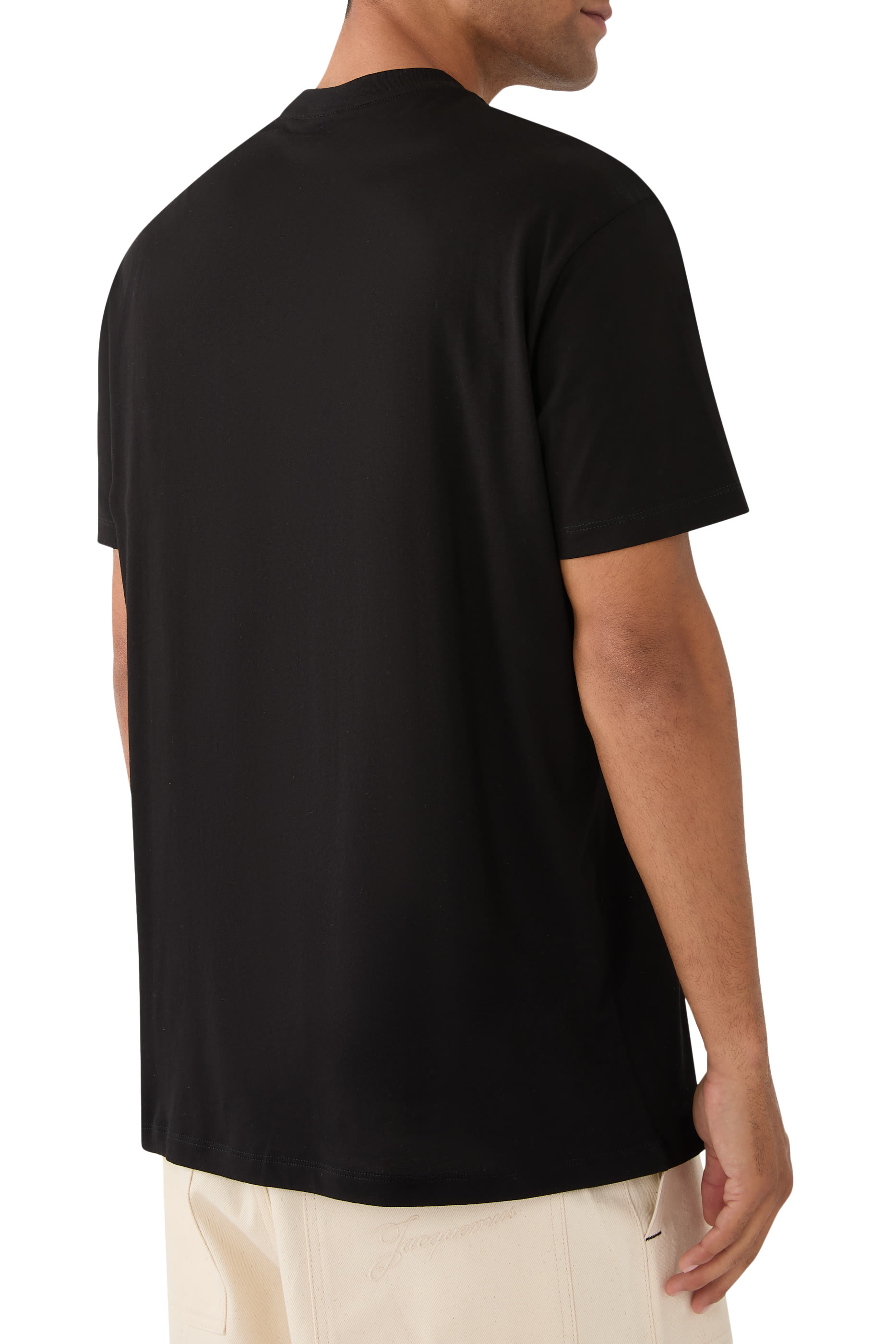 تيشيرت بشعار الماركة