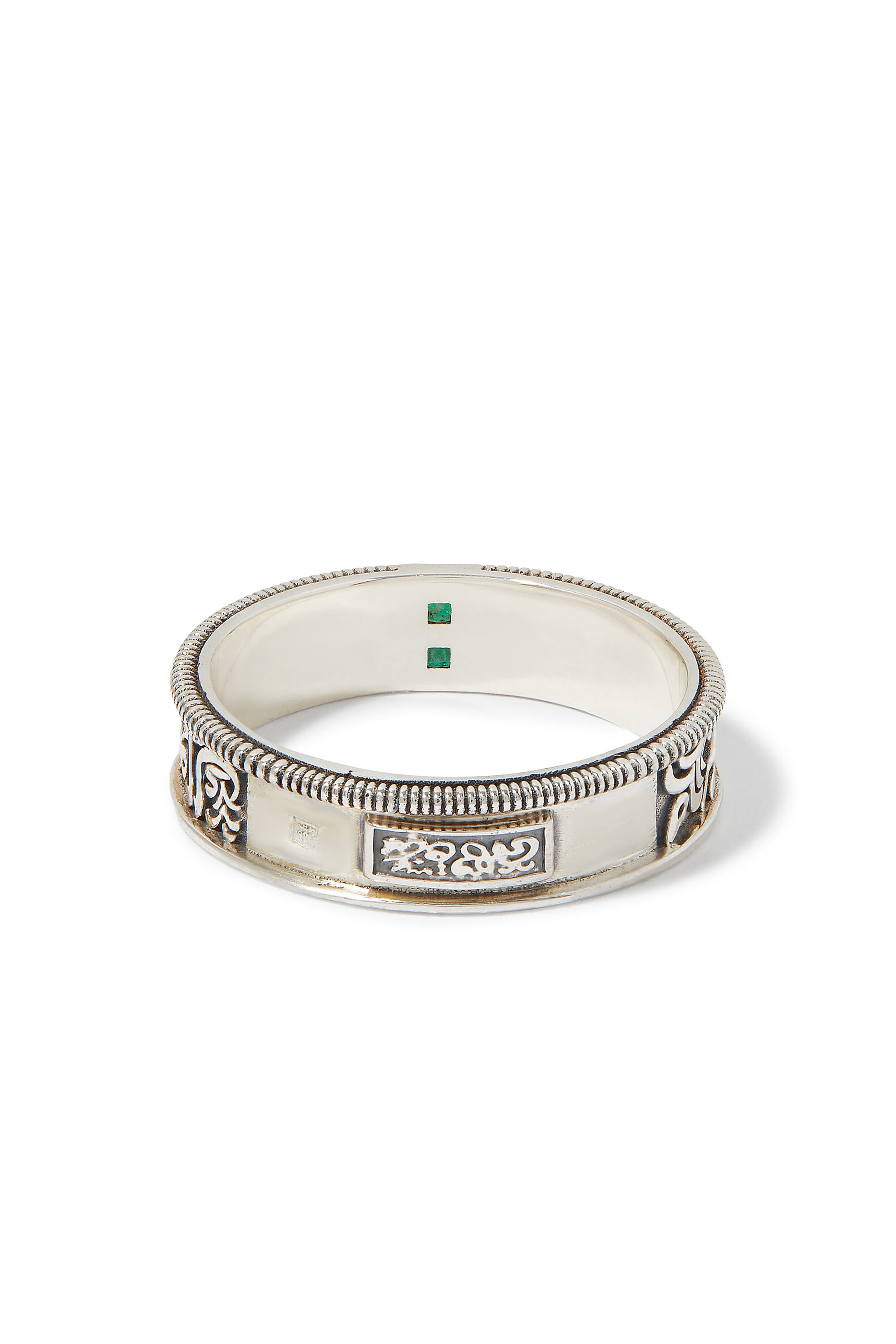 خاتم النور تايملس لوف مرصع بالزمرد